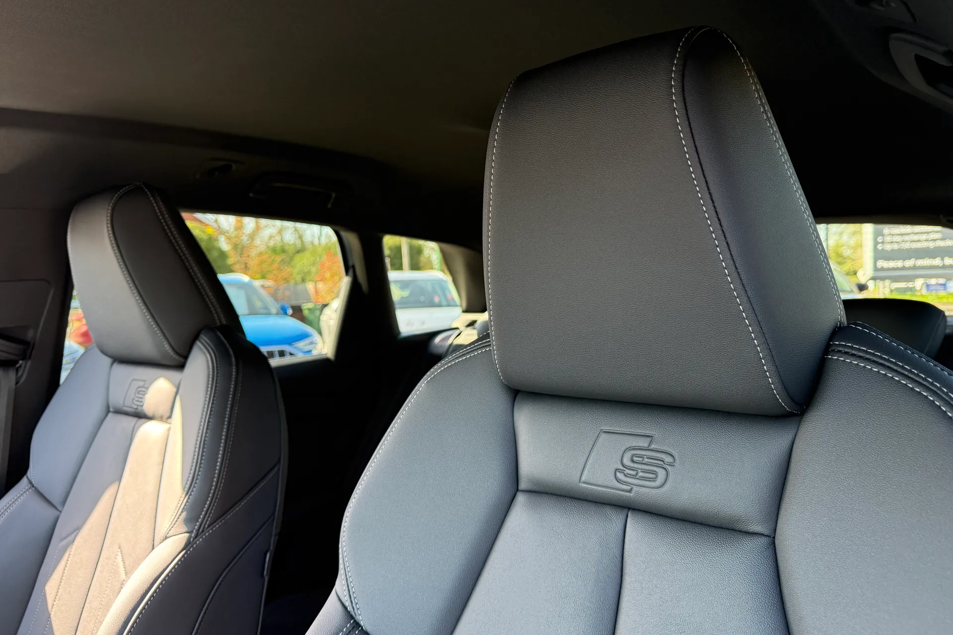 Audi Q4 thumbnail image number 35