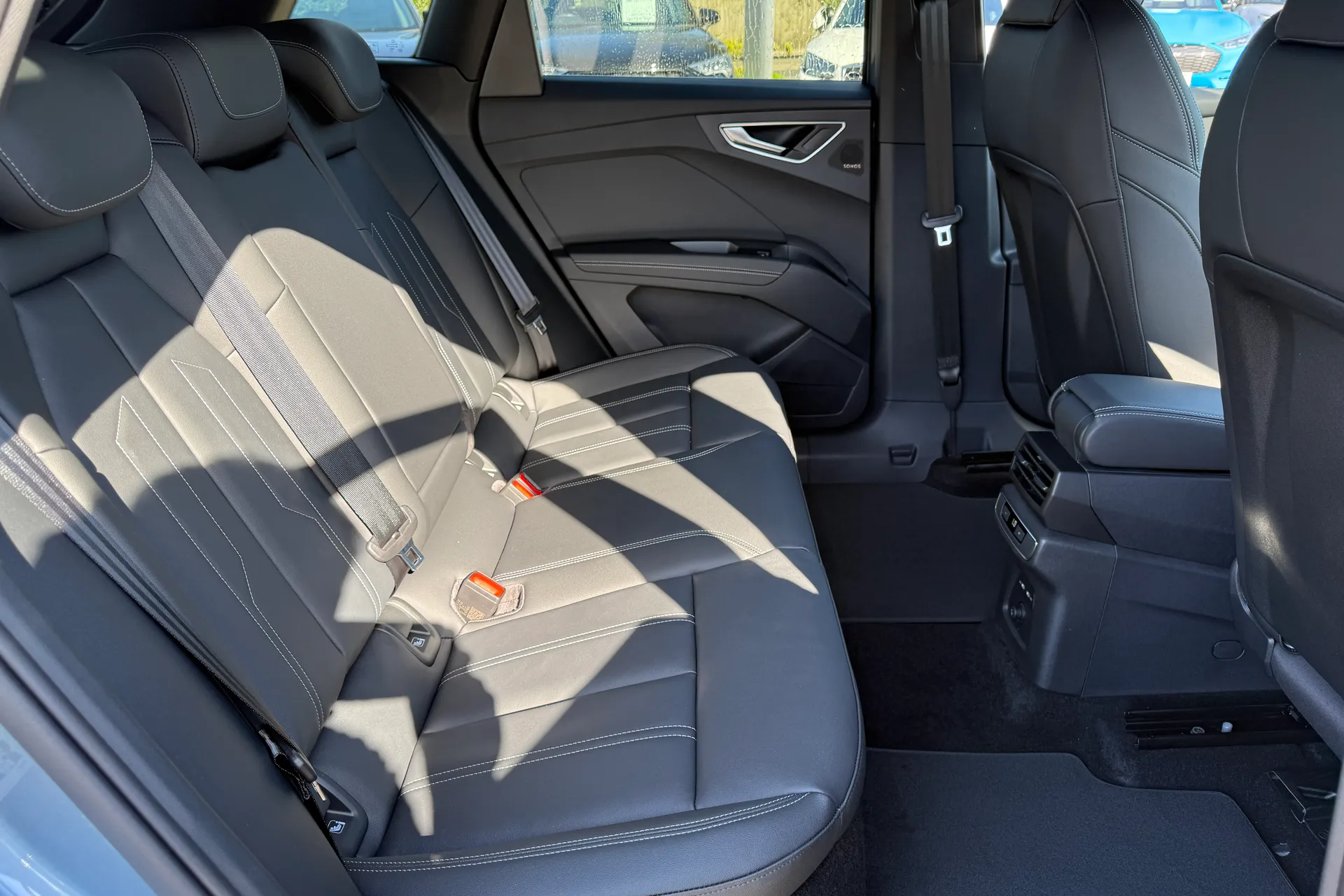 Audi Q4 thumbnail image number 50