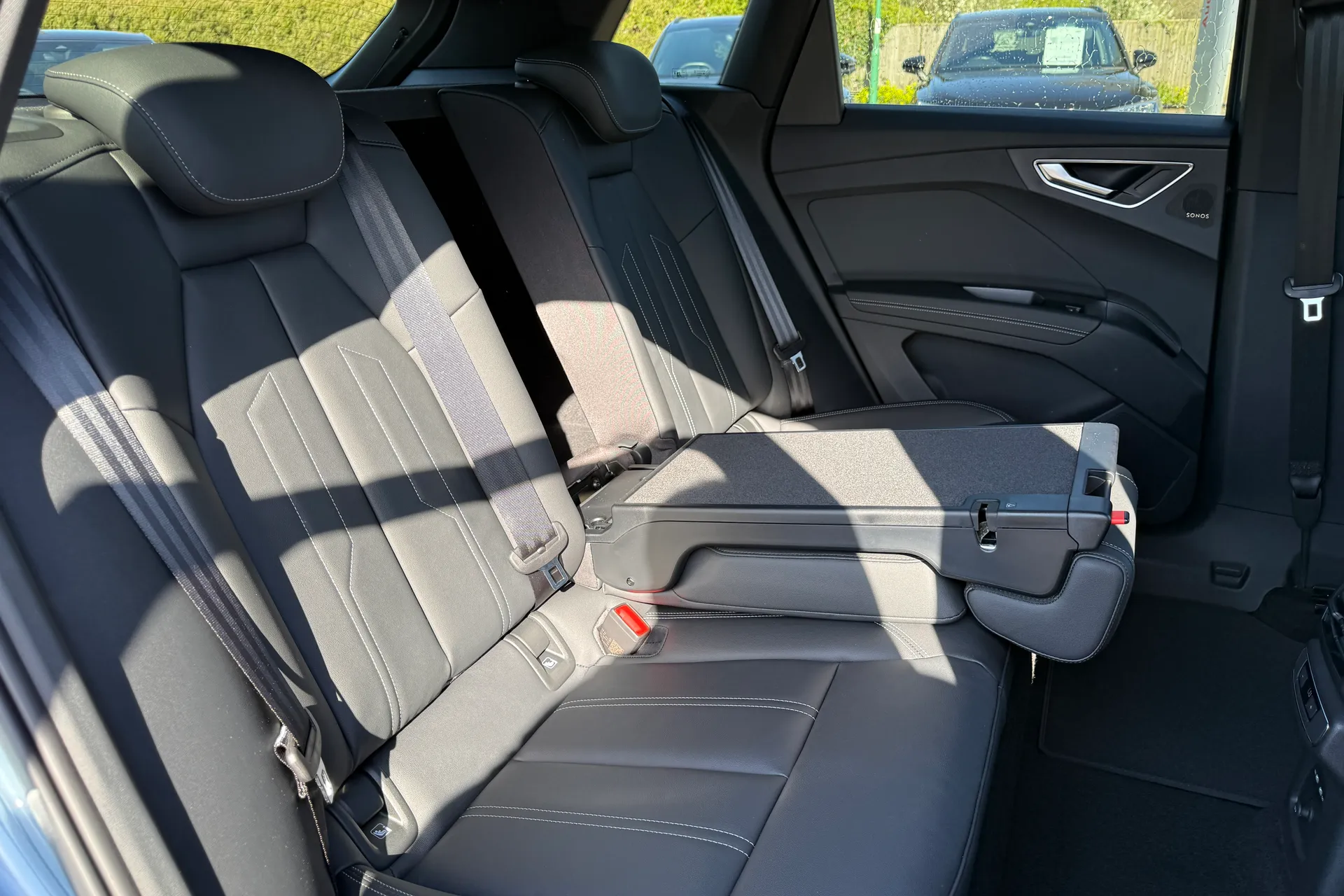 Audi Q4 thumbnail image number 52