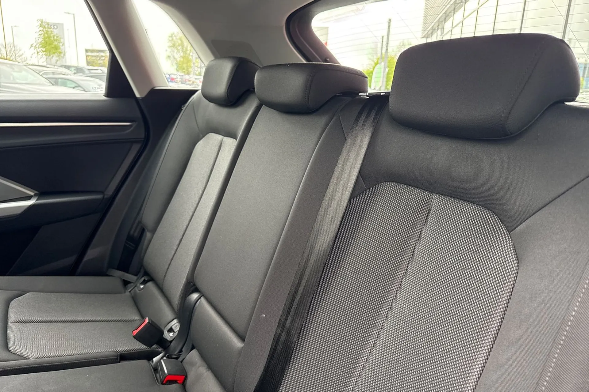 Audi Q3 thumbnail image number 46