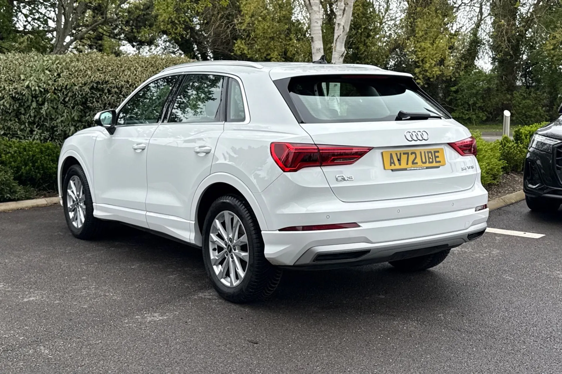 Audi Q3 thumbnail image number 15