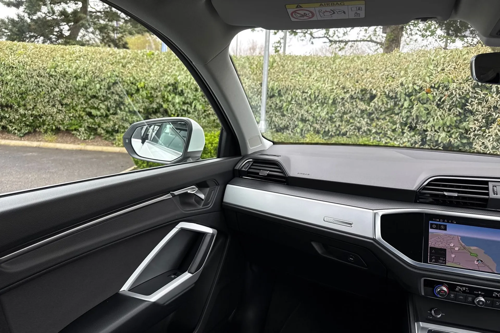 Audi Q3 thumbnail image number 48