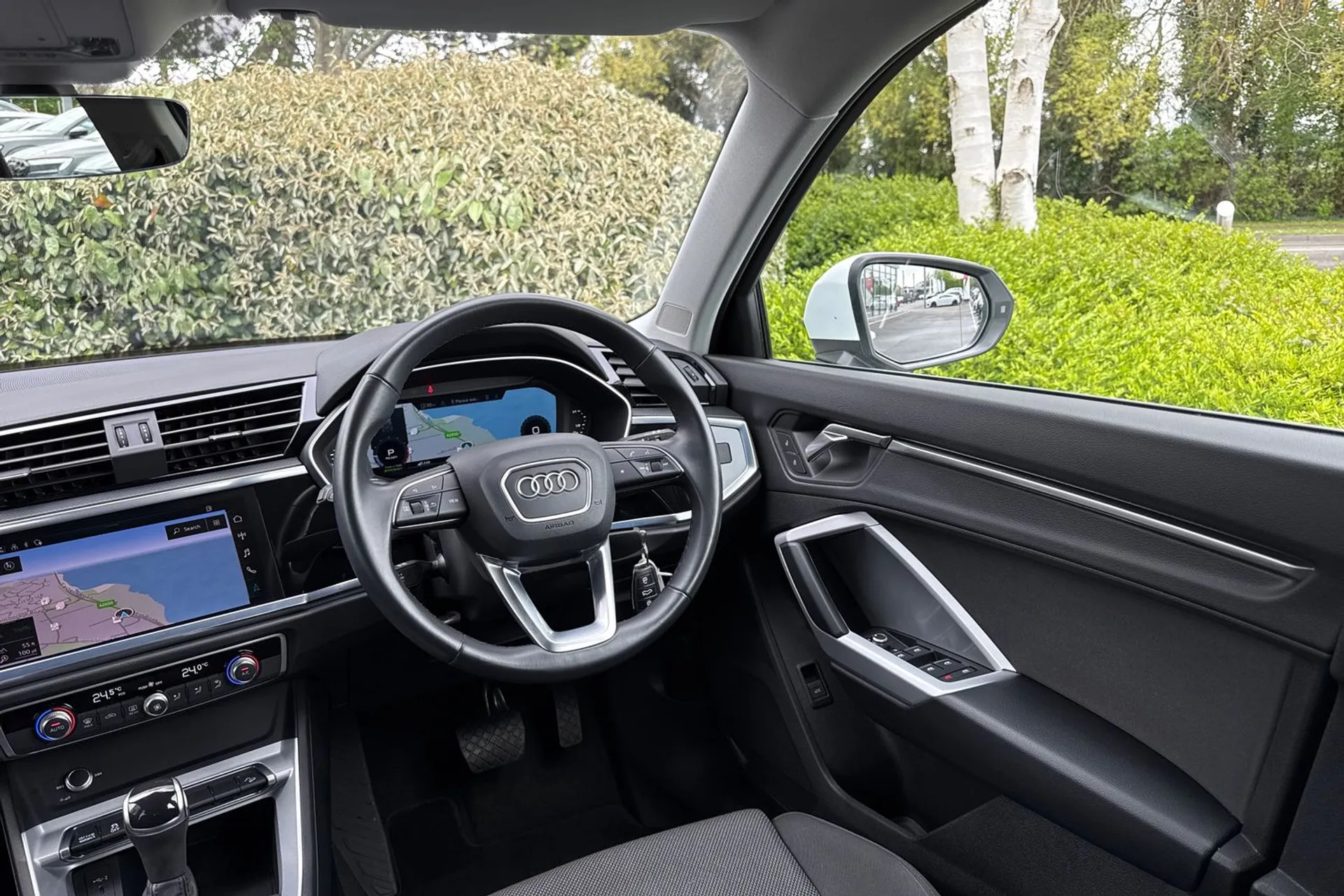 Audi Q3 thumbnail image number 49