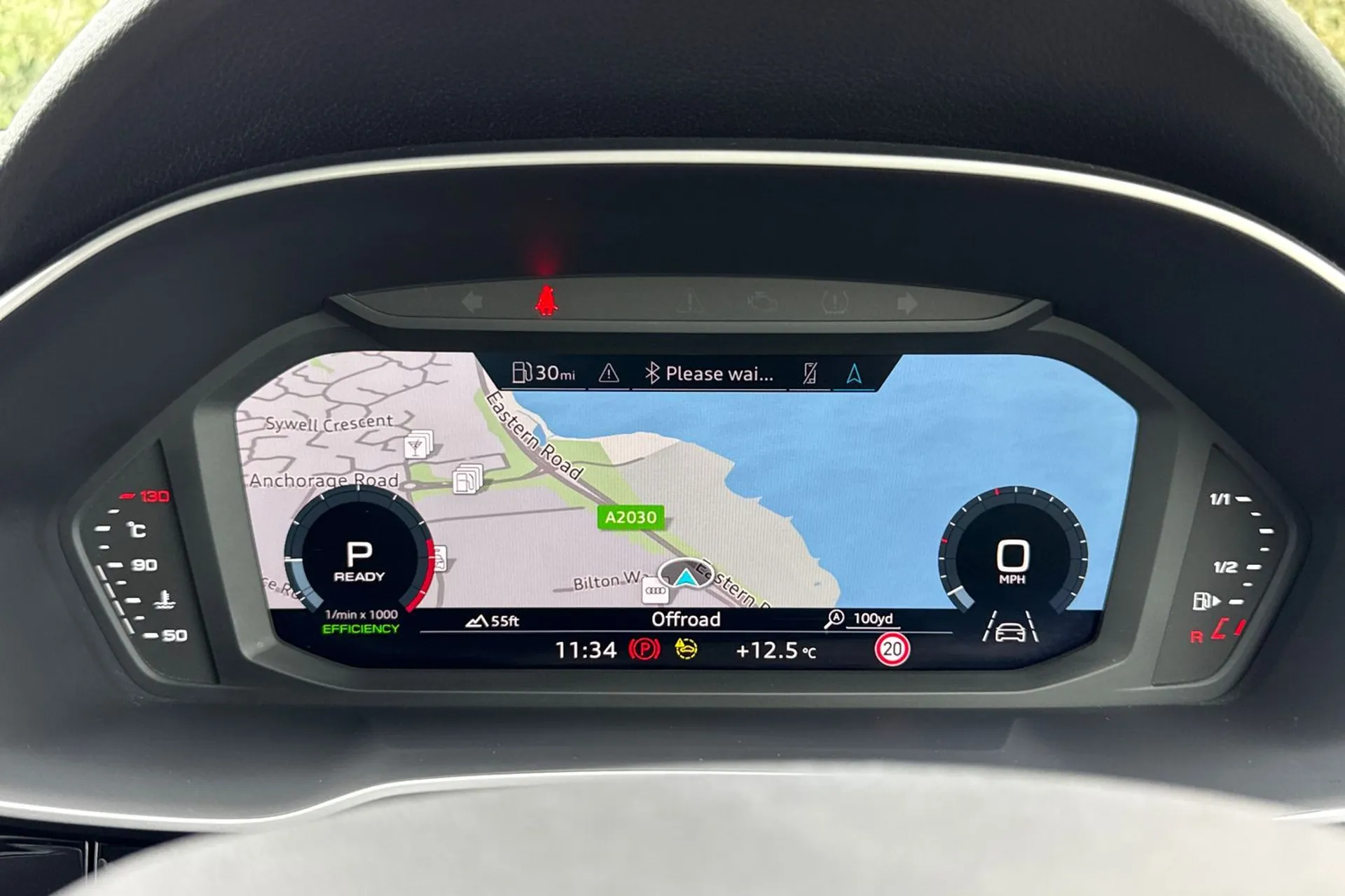 Audi Q3 thumbnail image number 21