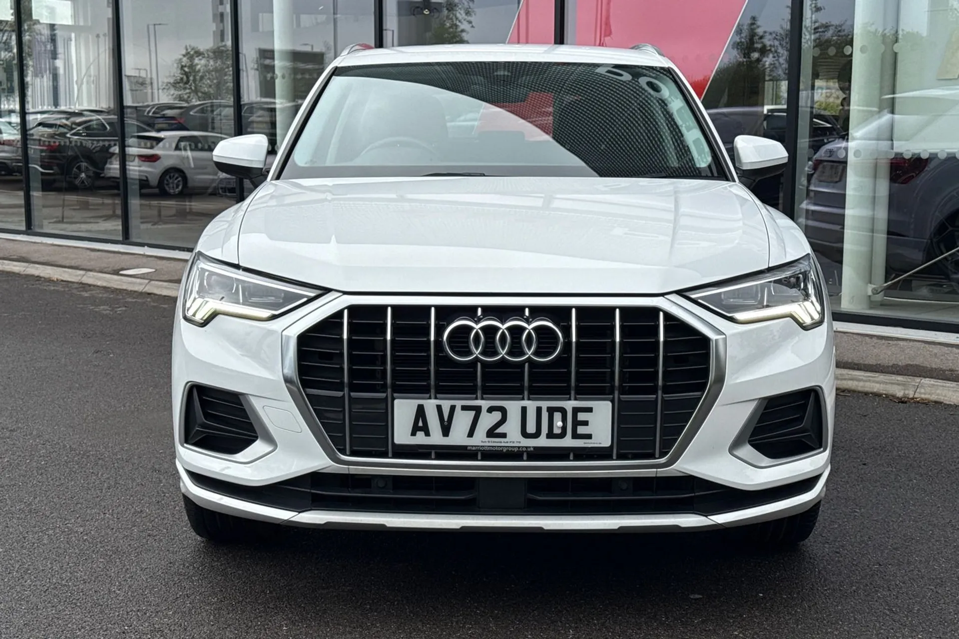 Audi Q3 thumbnail image number 19