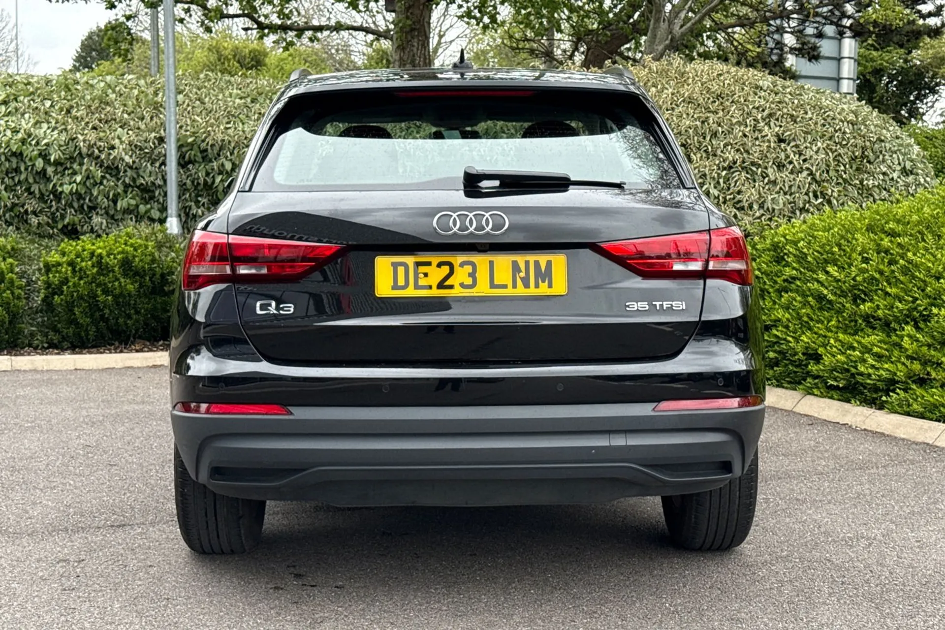 Audi Q3 thumbnail image number 13