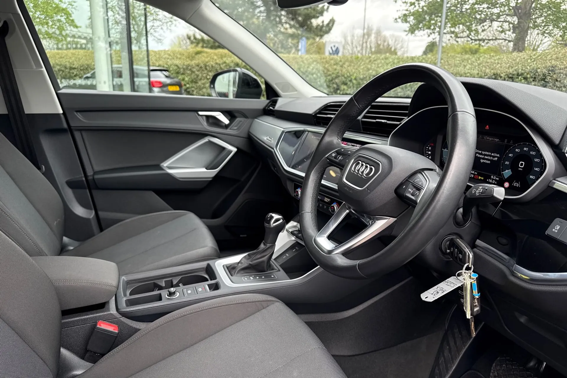 Audi Q3 thumbnail image number 34