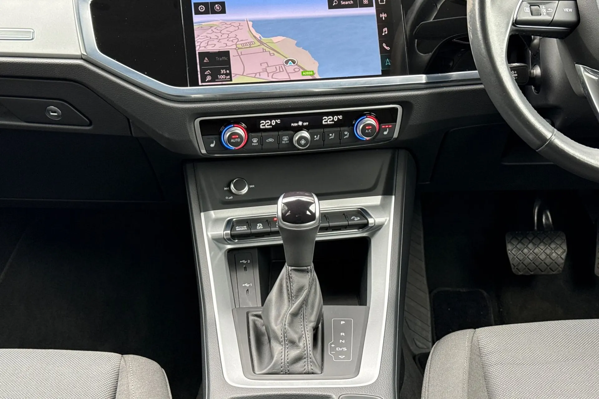 Audi Q3 thumbnail image number 50