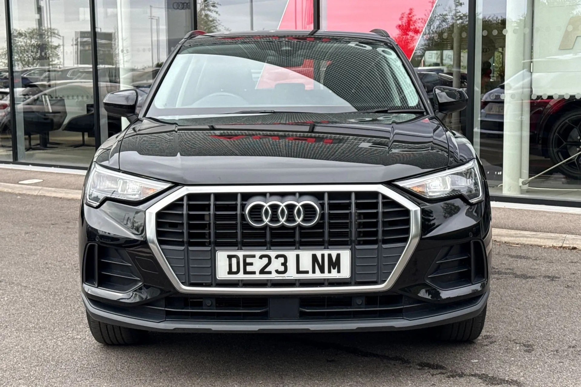 Audi Q3 thumbnail image number 5