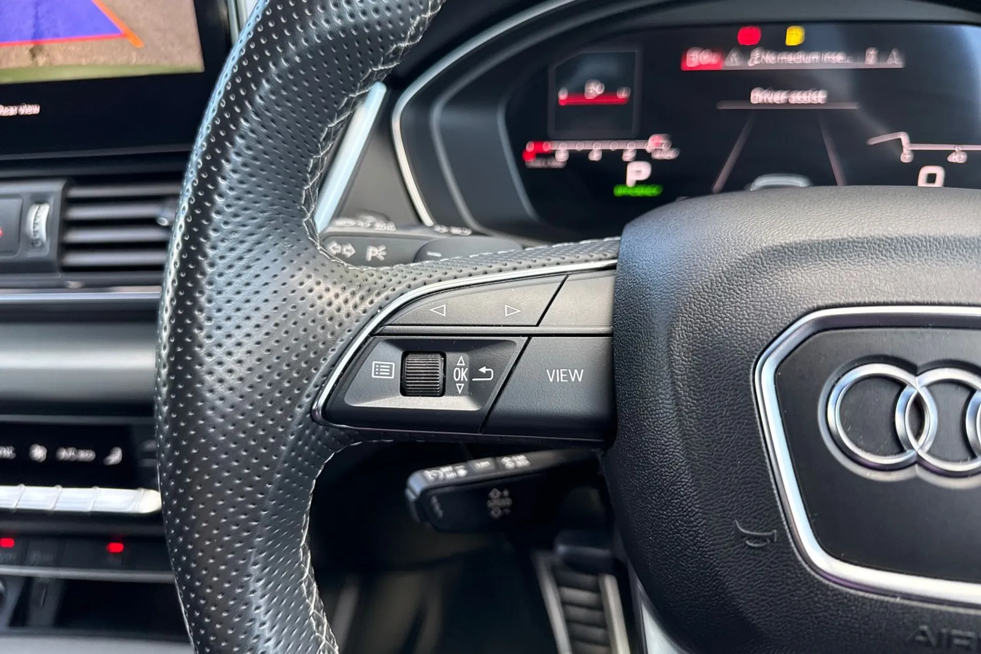 Audi Q5 thumbnail image number 24