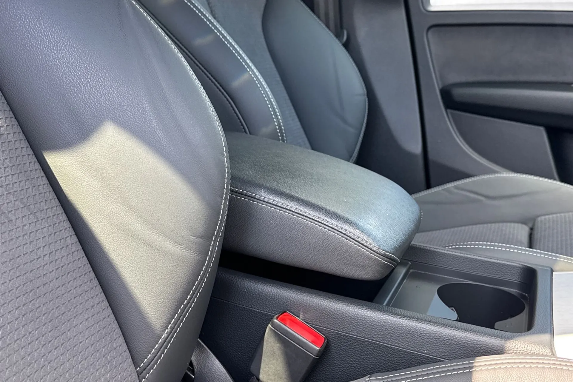 Audi Q5 thumbnail image number 46