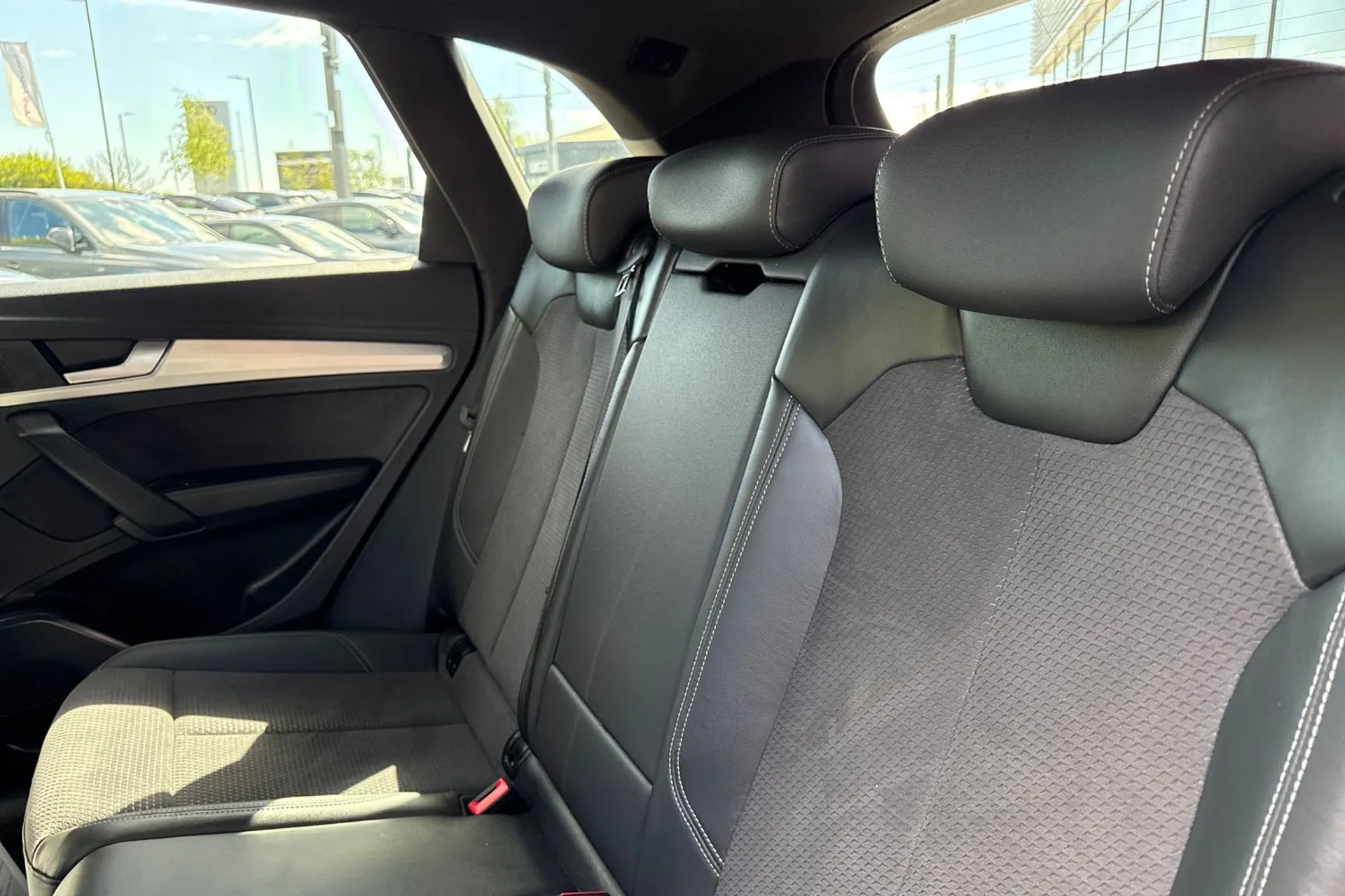 Audi Q5 thumbnail image number 50