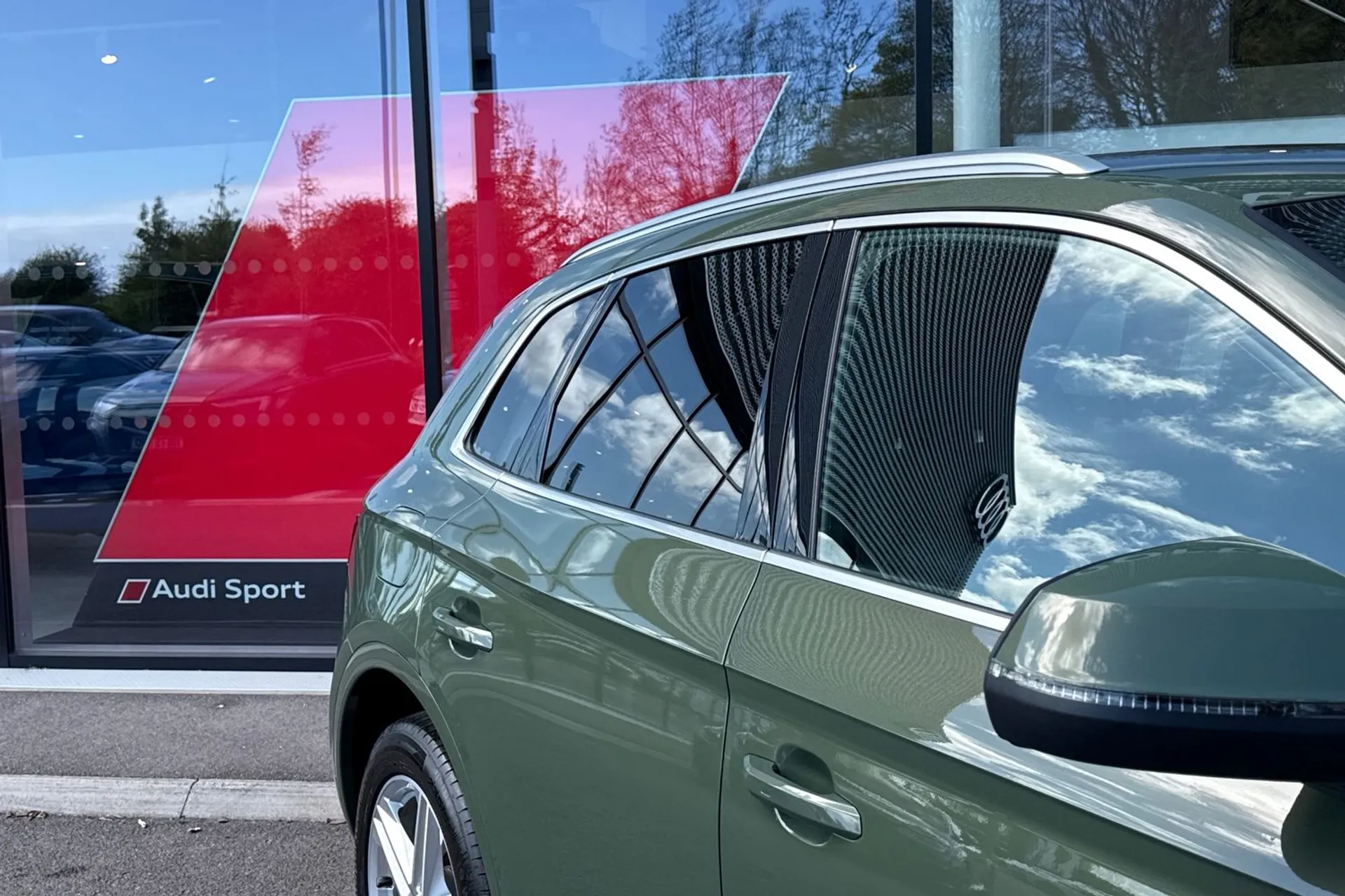 Audi Q5 thumbnail image number 23