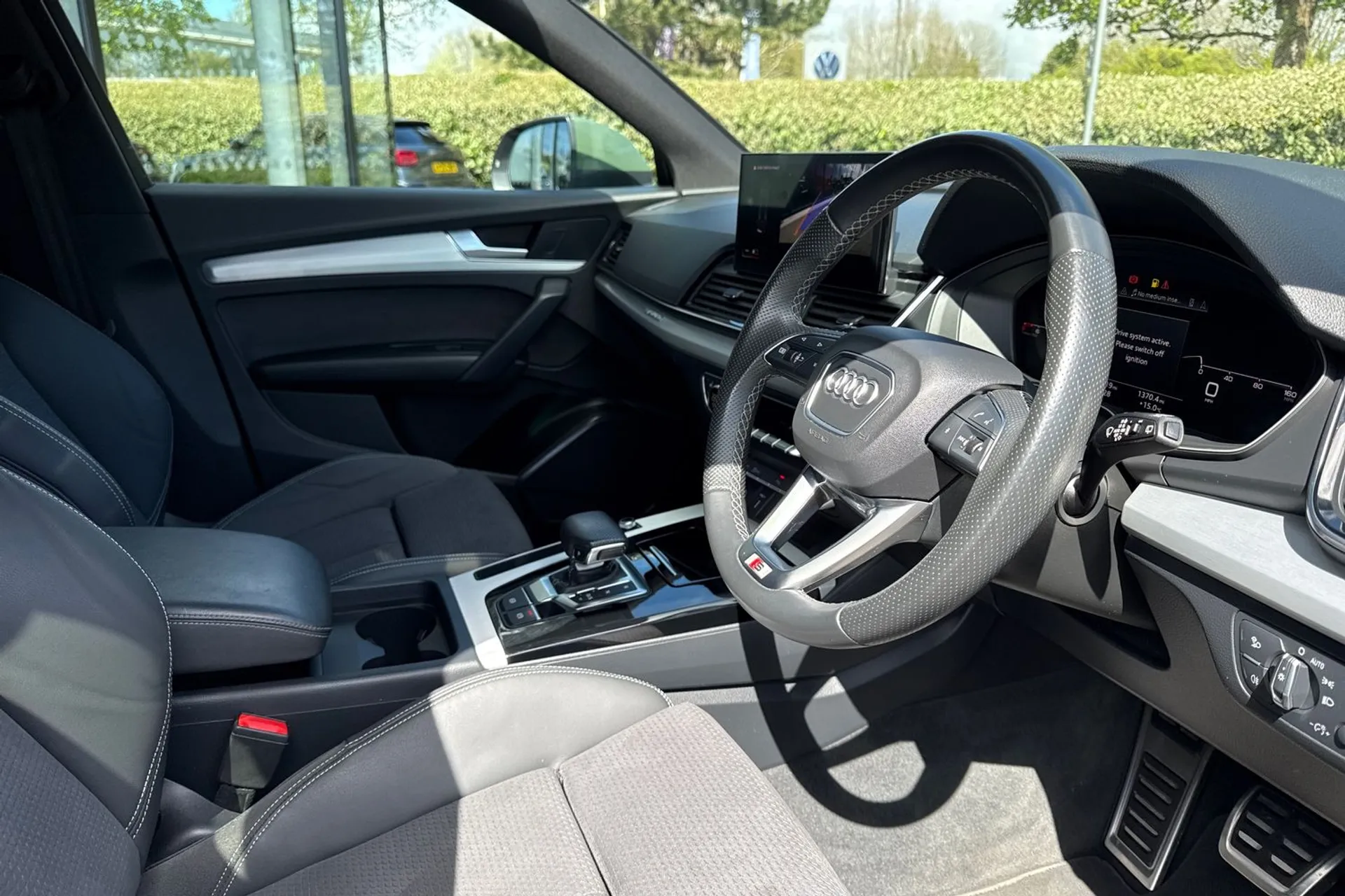 Audi Q5 thumbnail image number 32