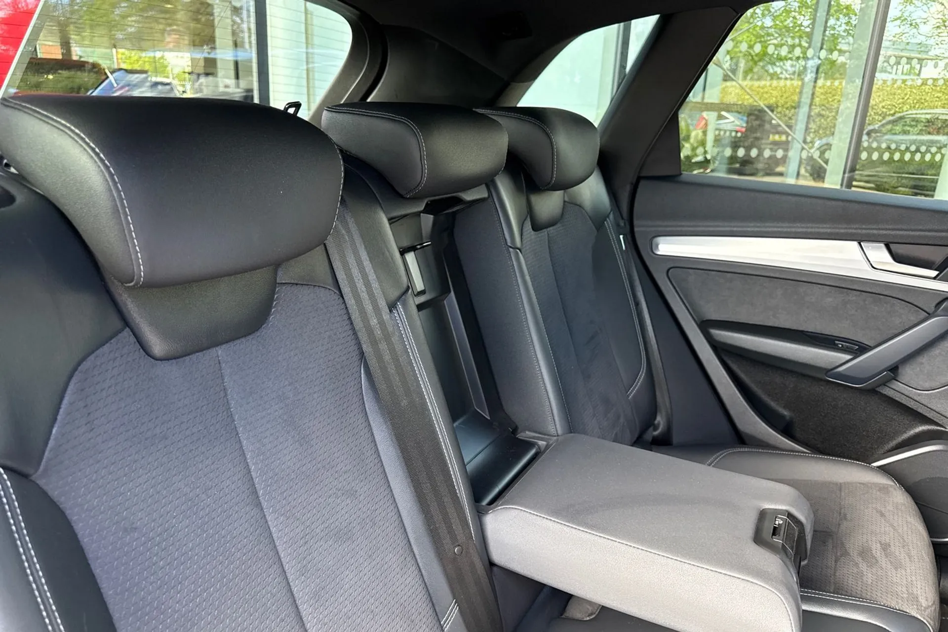 Audi Q5 thumbnail image number 40