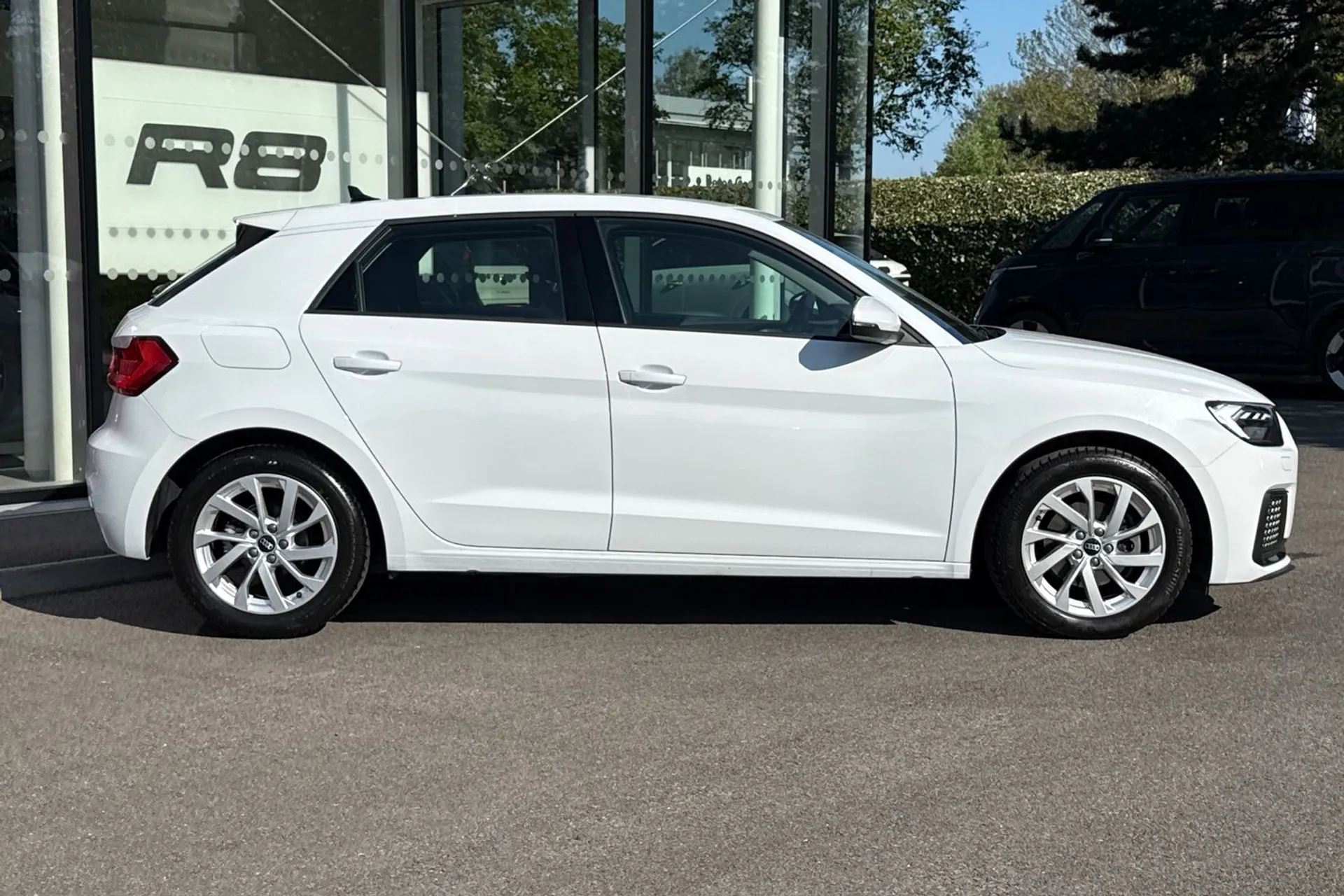 Audi A1 thumbnail image number 2
