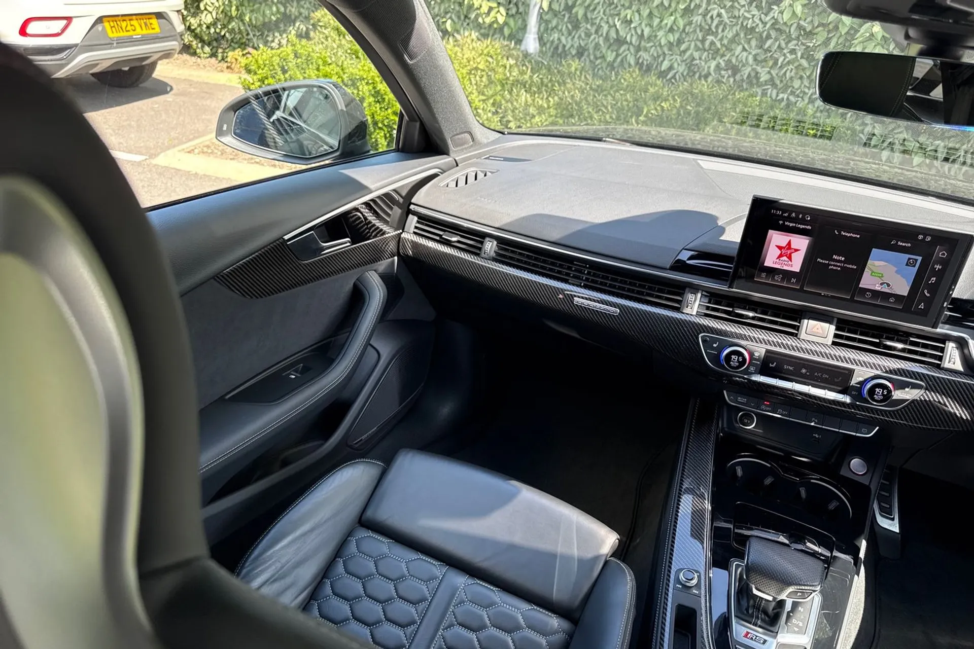 Audi RS4 thumbnail image number 57