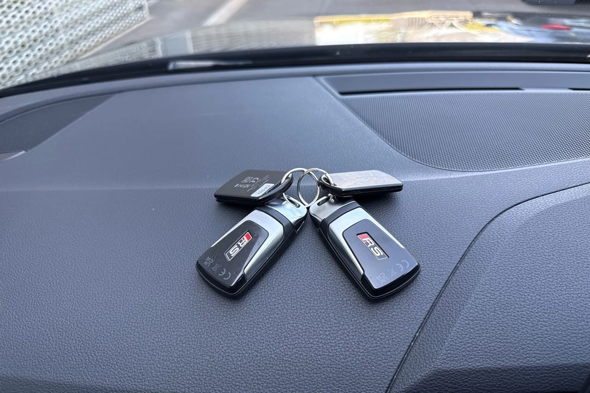Audi RS4 thumbnail image number 7