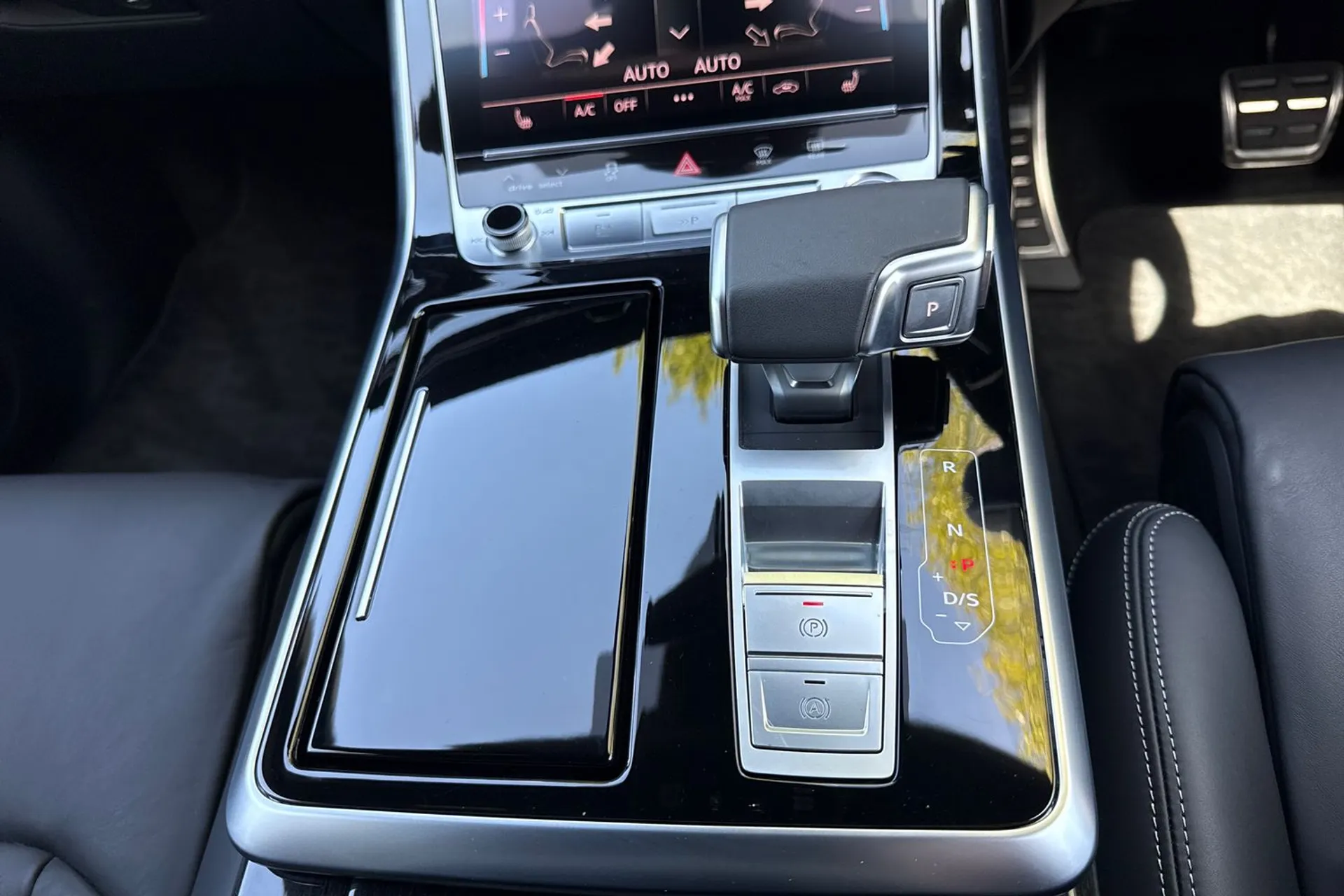 Audi Q8 thumbnail image number 39