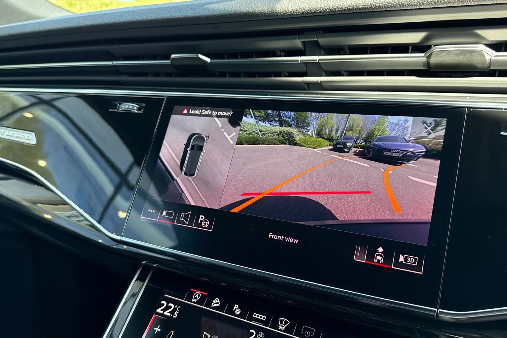 Audi Q8 thumbnail image number 4