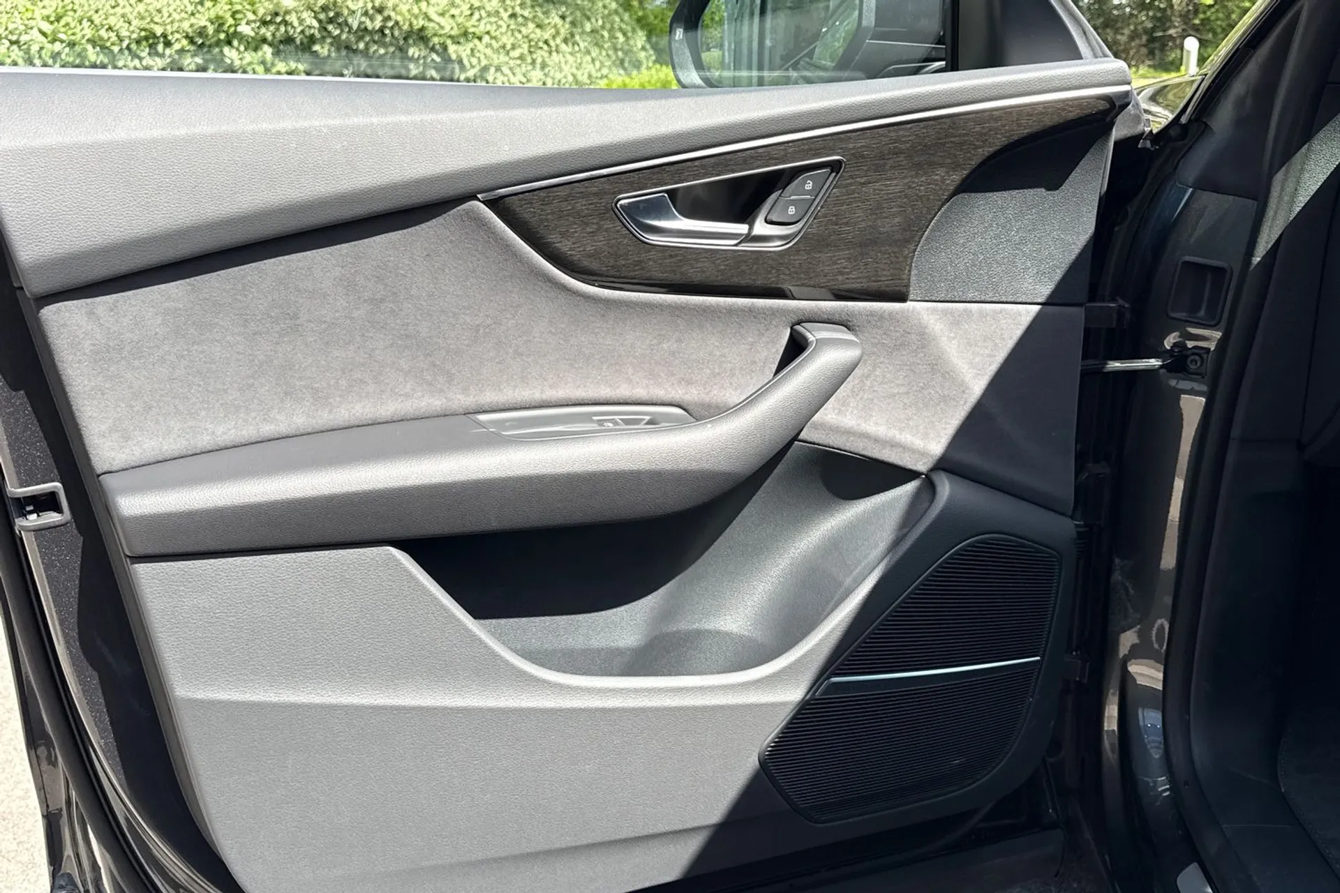 Audi Q8 thumbnail image number 53