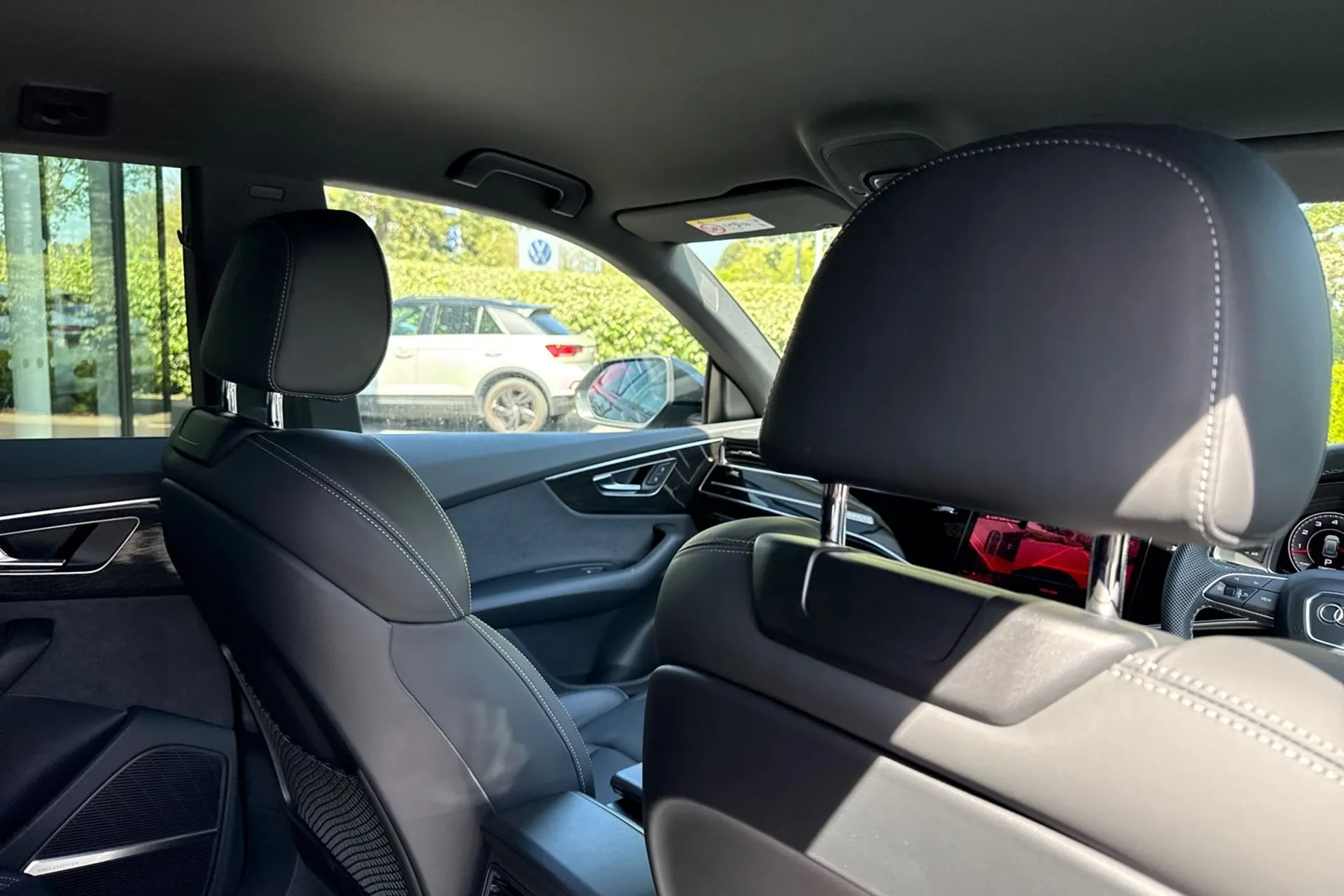 Audi Q8 thumbnail image number 40