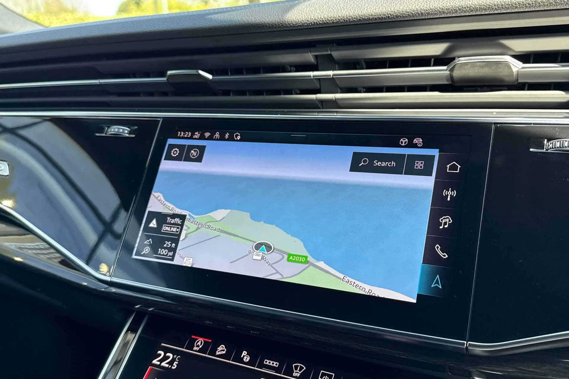 Audi Q8 thumbnail image number 5