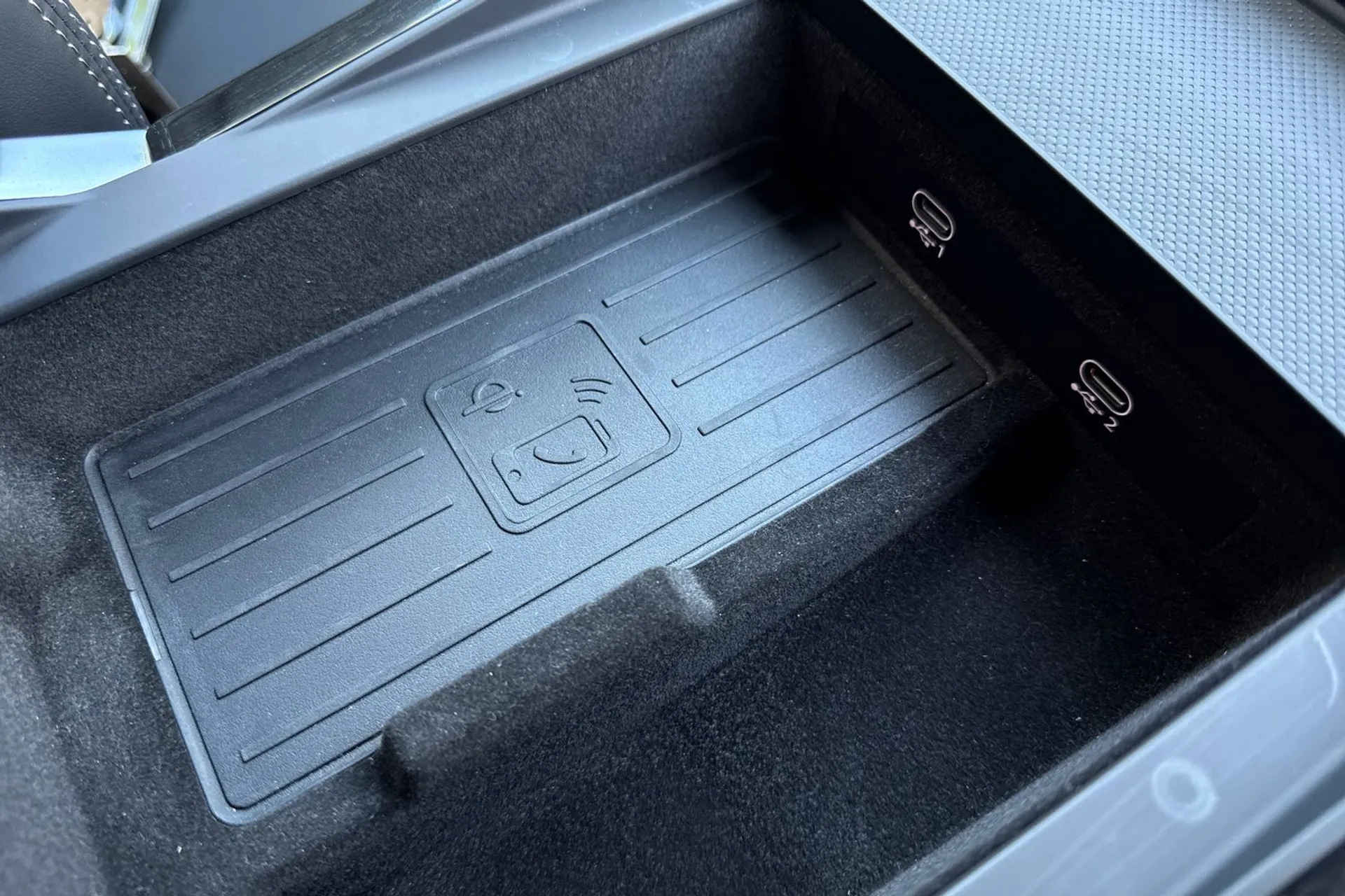 Audi Q8 thumbnail image number 24