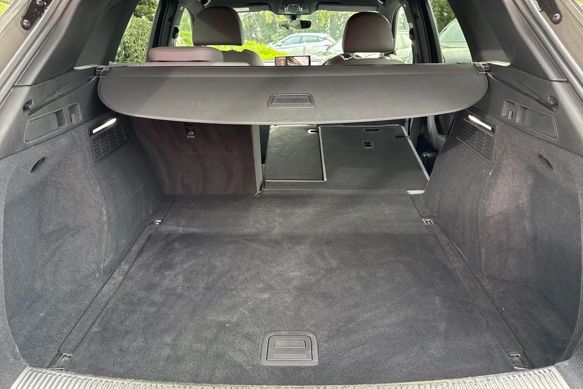 Audi Q5 thumbnail image number 34