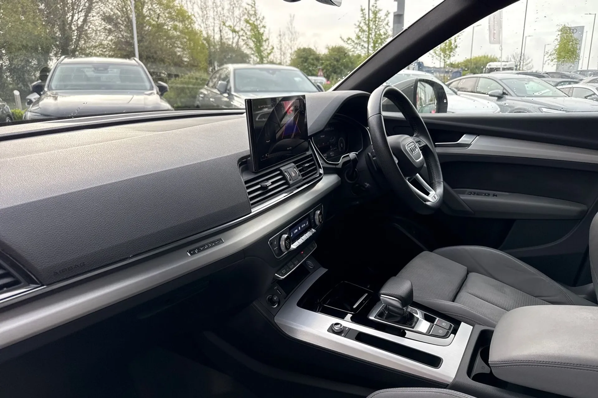 Audi Q5 thumbnail image number 19