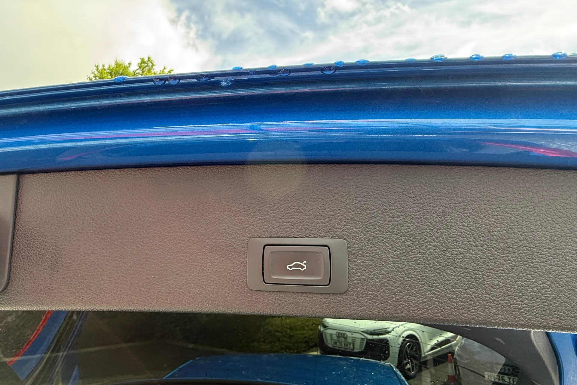 Audi Q2 thumbnail image number 40