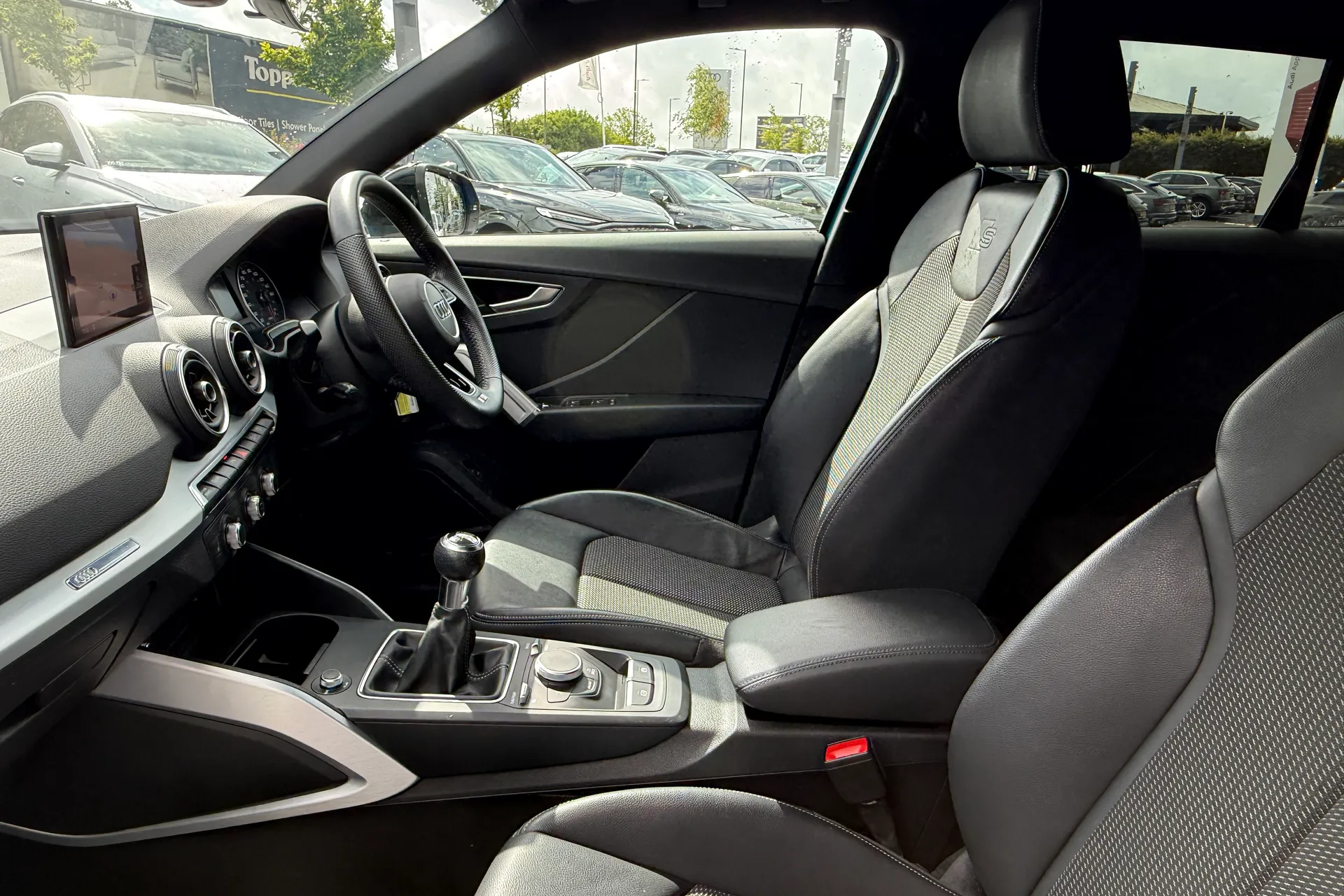 Audi Q2 thumbnail image number 42