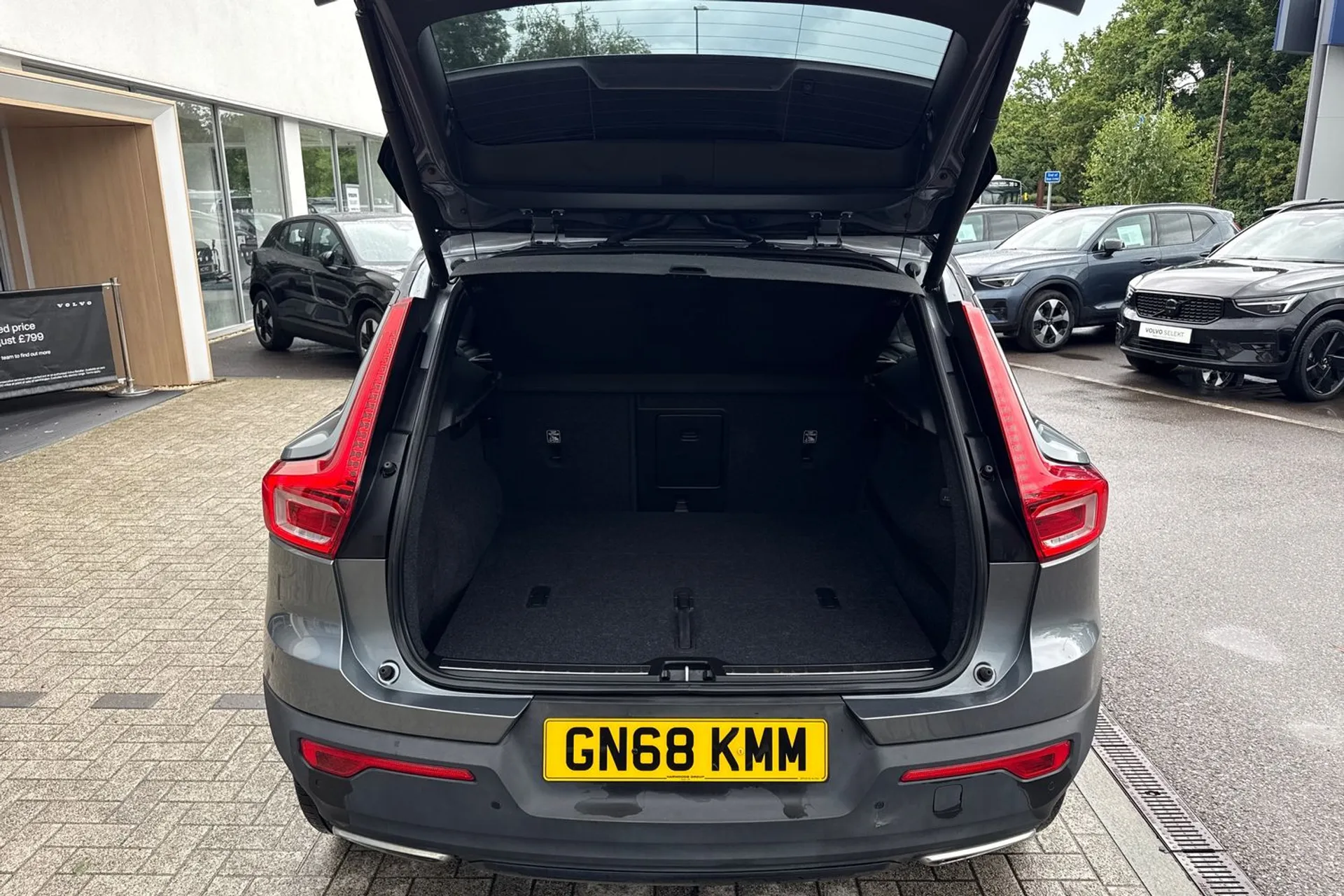 Volvo XC40 thumbnail image number 20