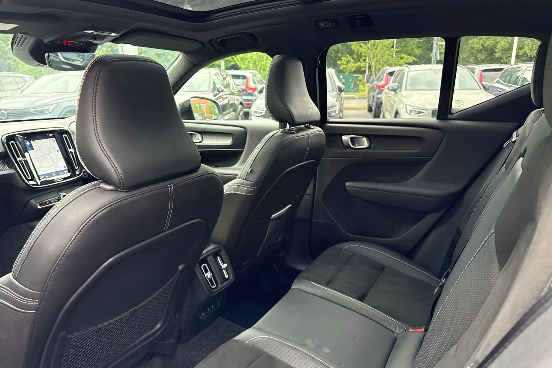 Volvo XC40 thumbnail image number 31