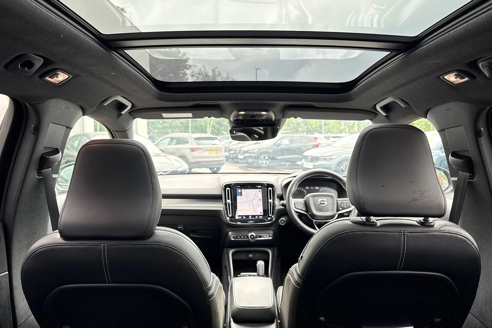 Volvo XC40 thumbnail image number 22