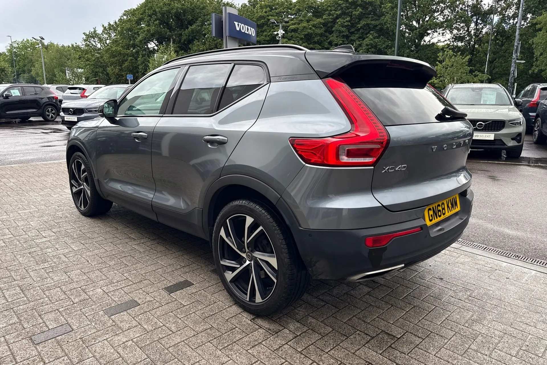 Volvo XC40 thumbnail image number 10