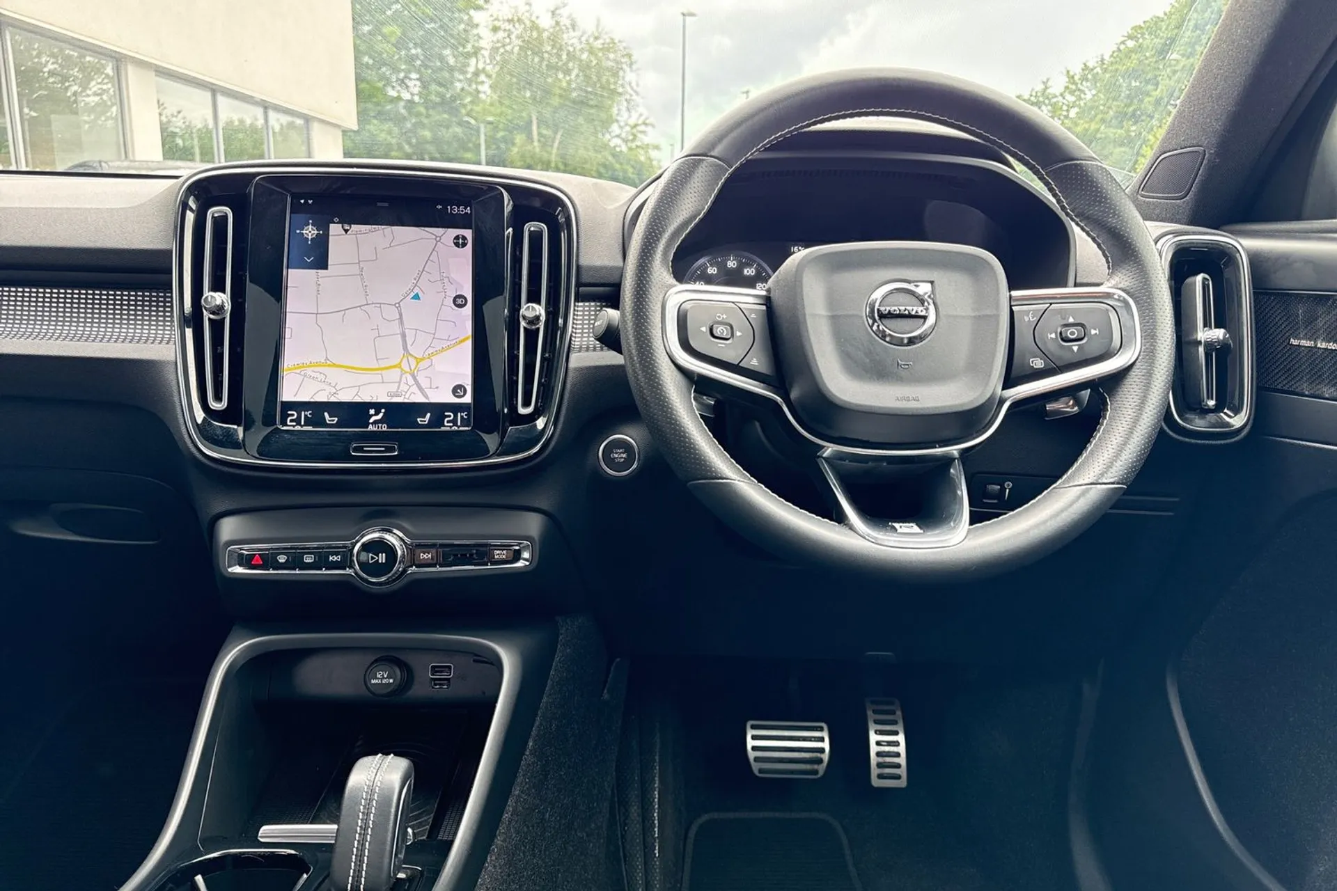 Volvo XC40 thumbnail image number 34
