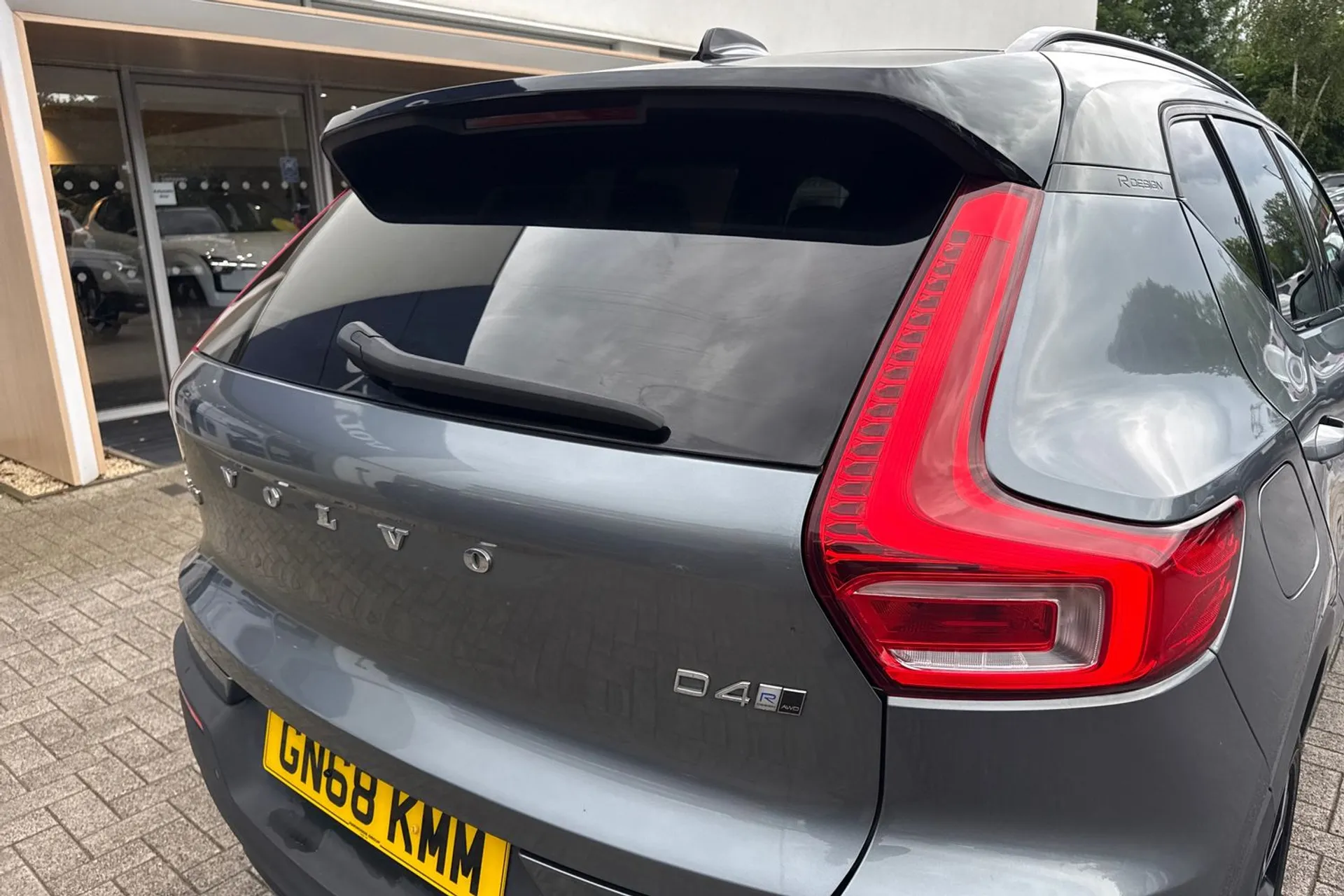 Volvo XC40 thumbnail image number 16
