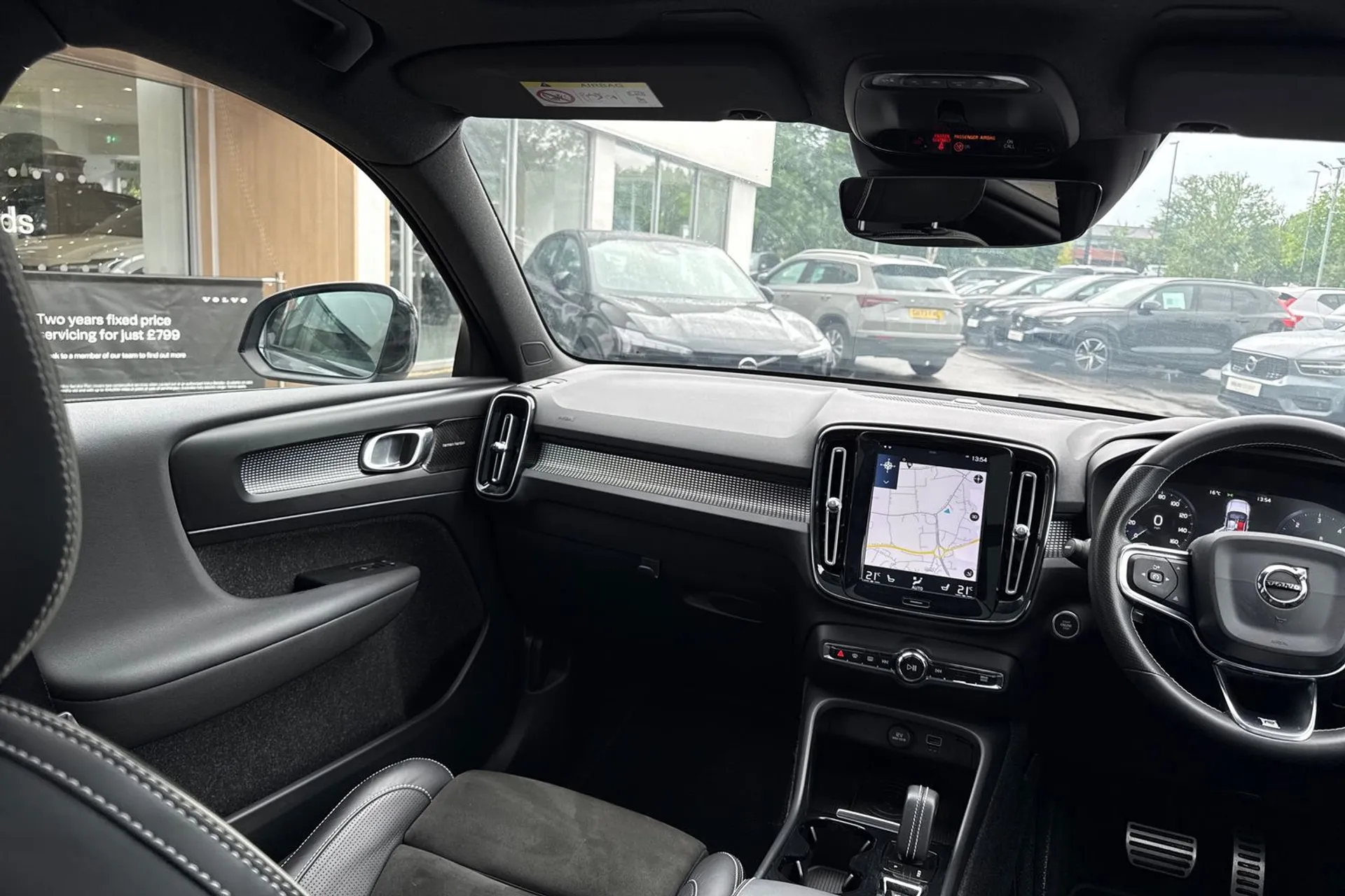 Volvo XC40 thumbnail image number 32