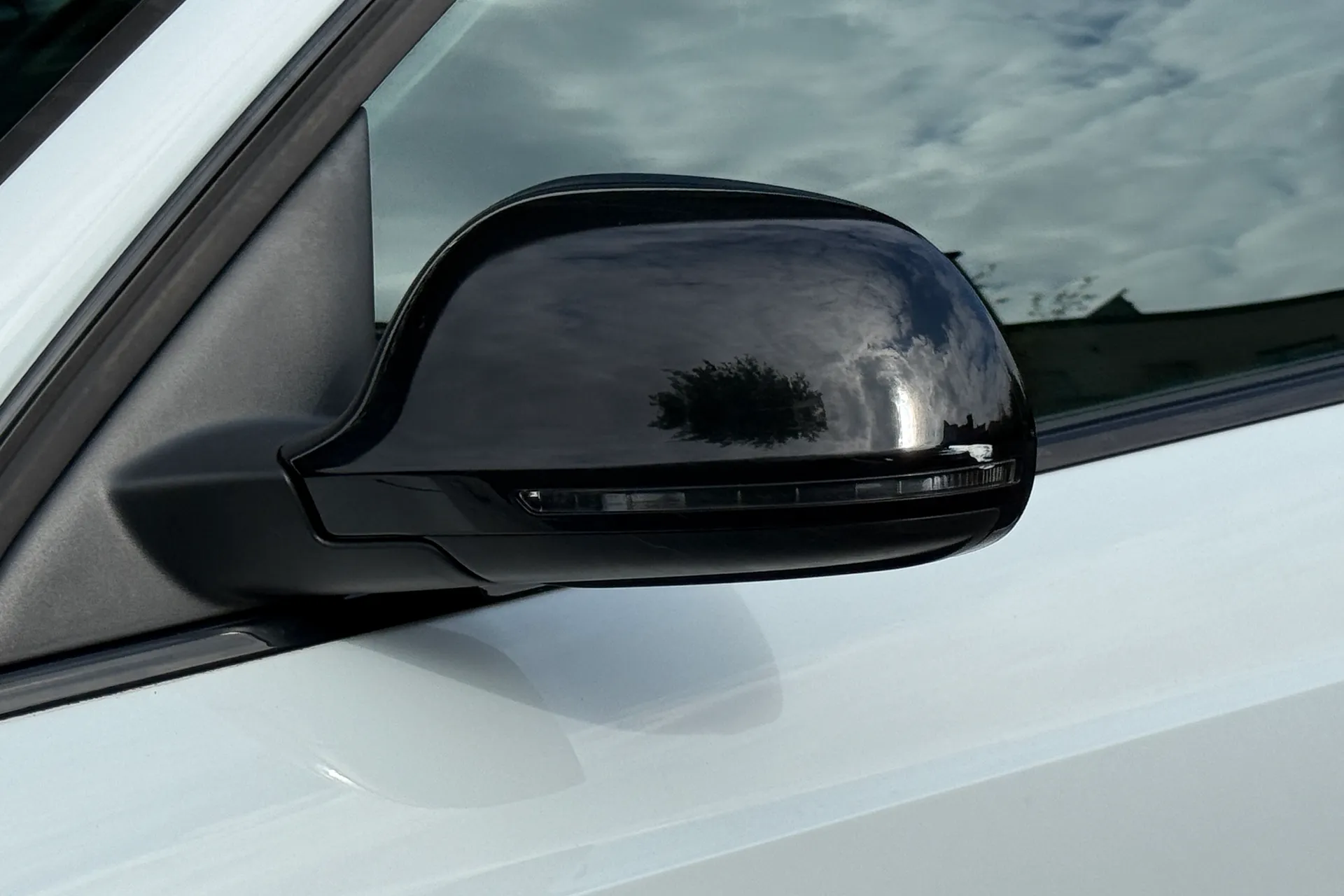 Audi Q3 thumbnail image number 47
