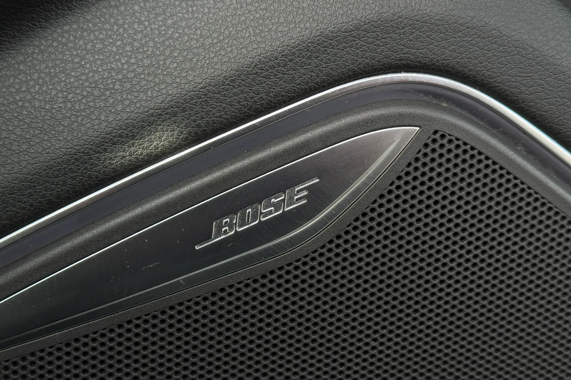 Audi Q3 thumbnail image number 28