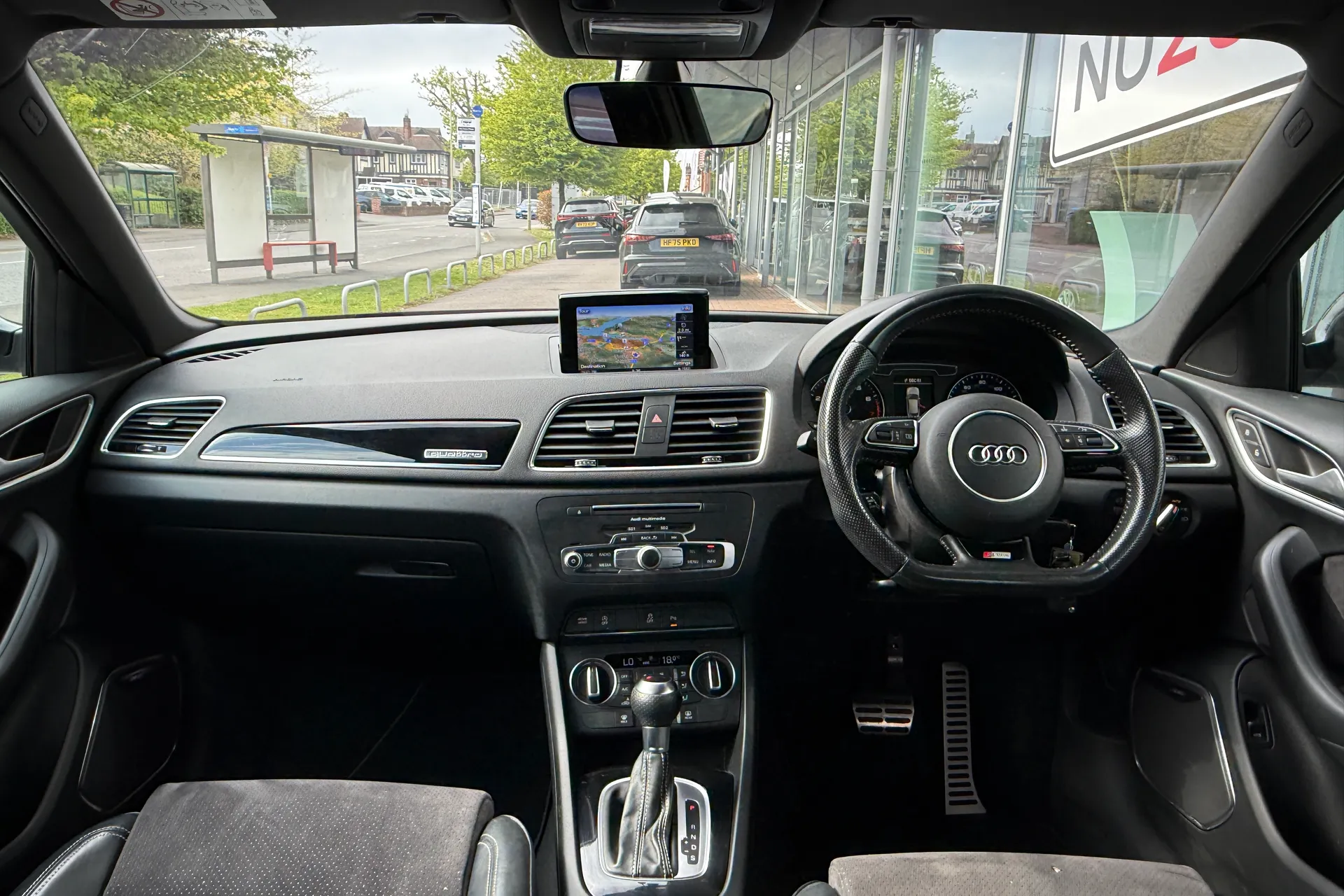 Audi Q3 thumbnail image number 3