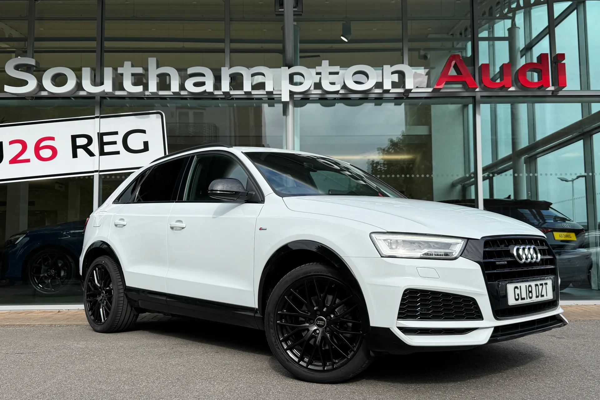 Audi Q3 focused image