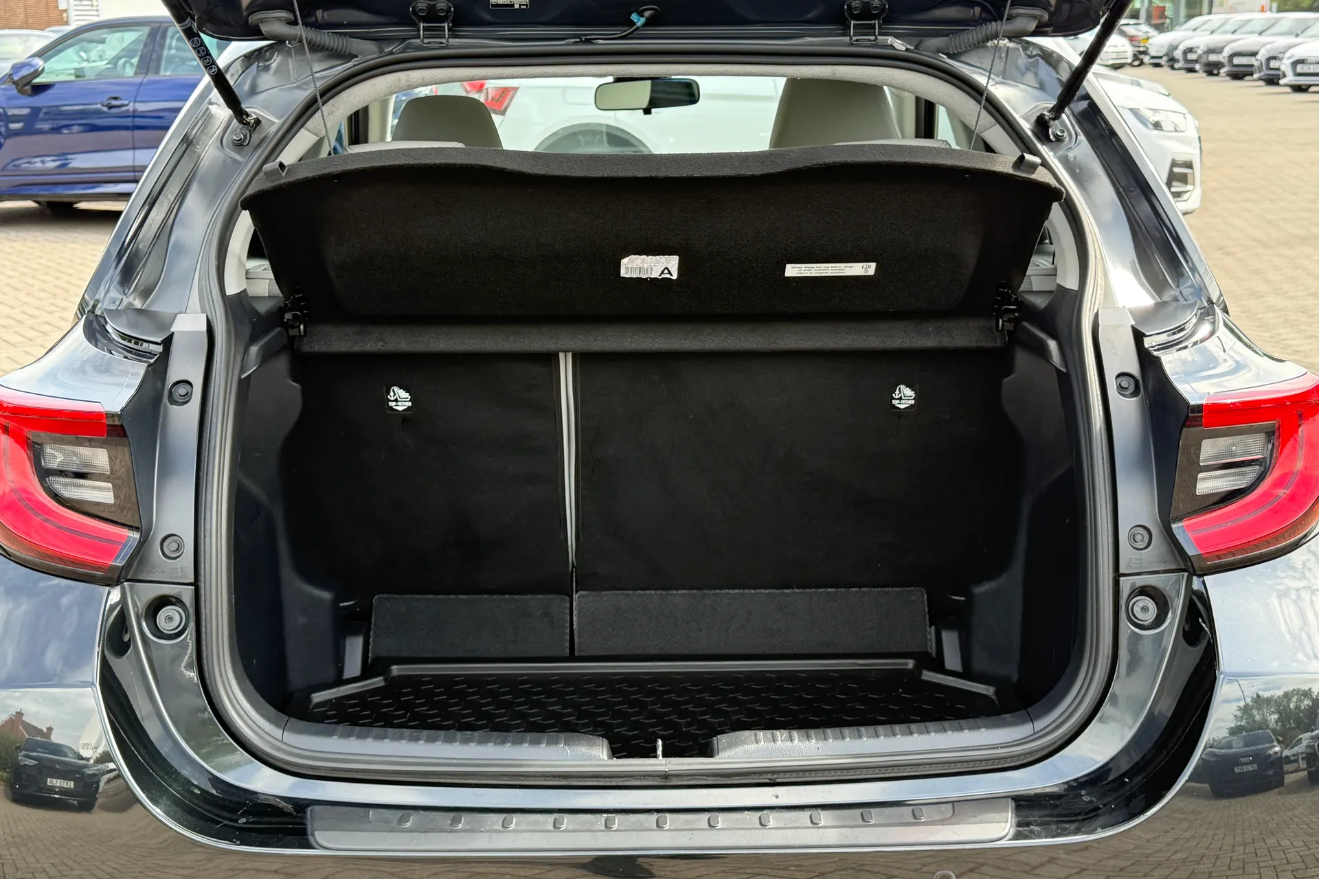 TOYOTA YARIS thumbnail image number 31