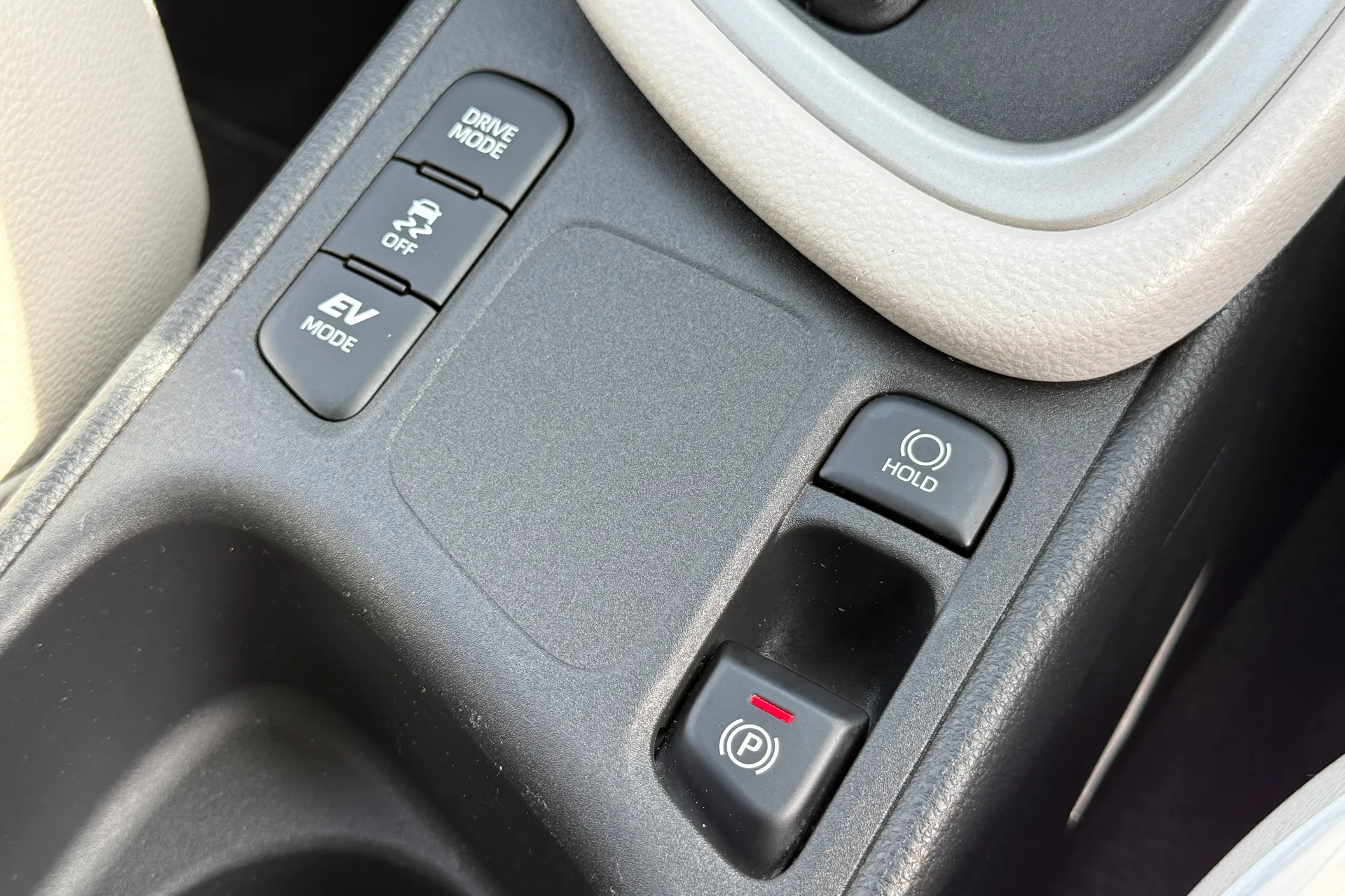 TOYOTA YARIS thumbnail image number 36