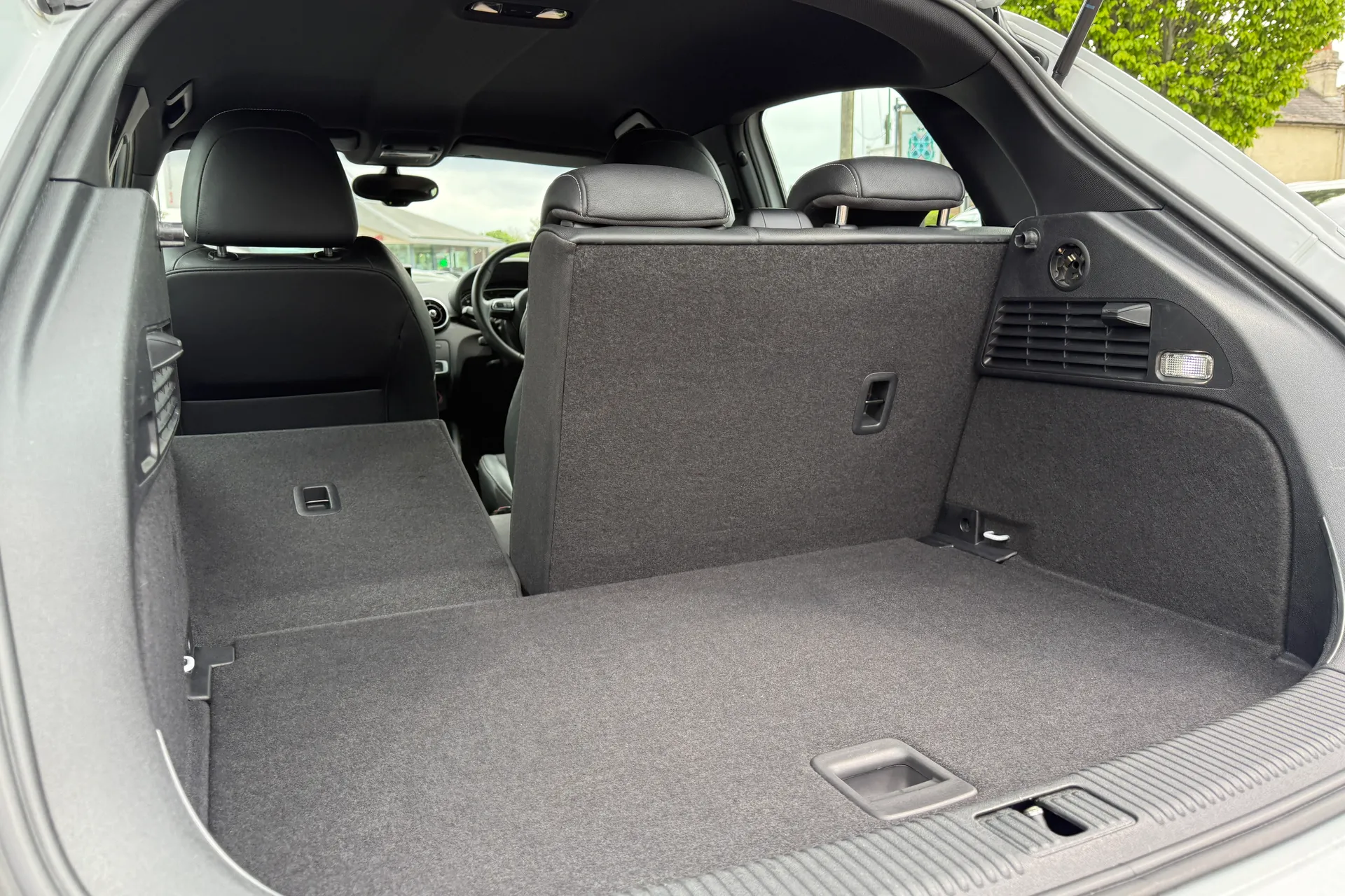 Audi A1 thumbnail image number 33