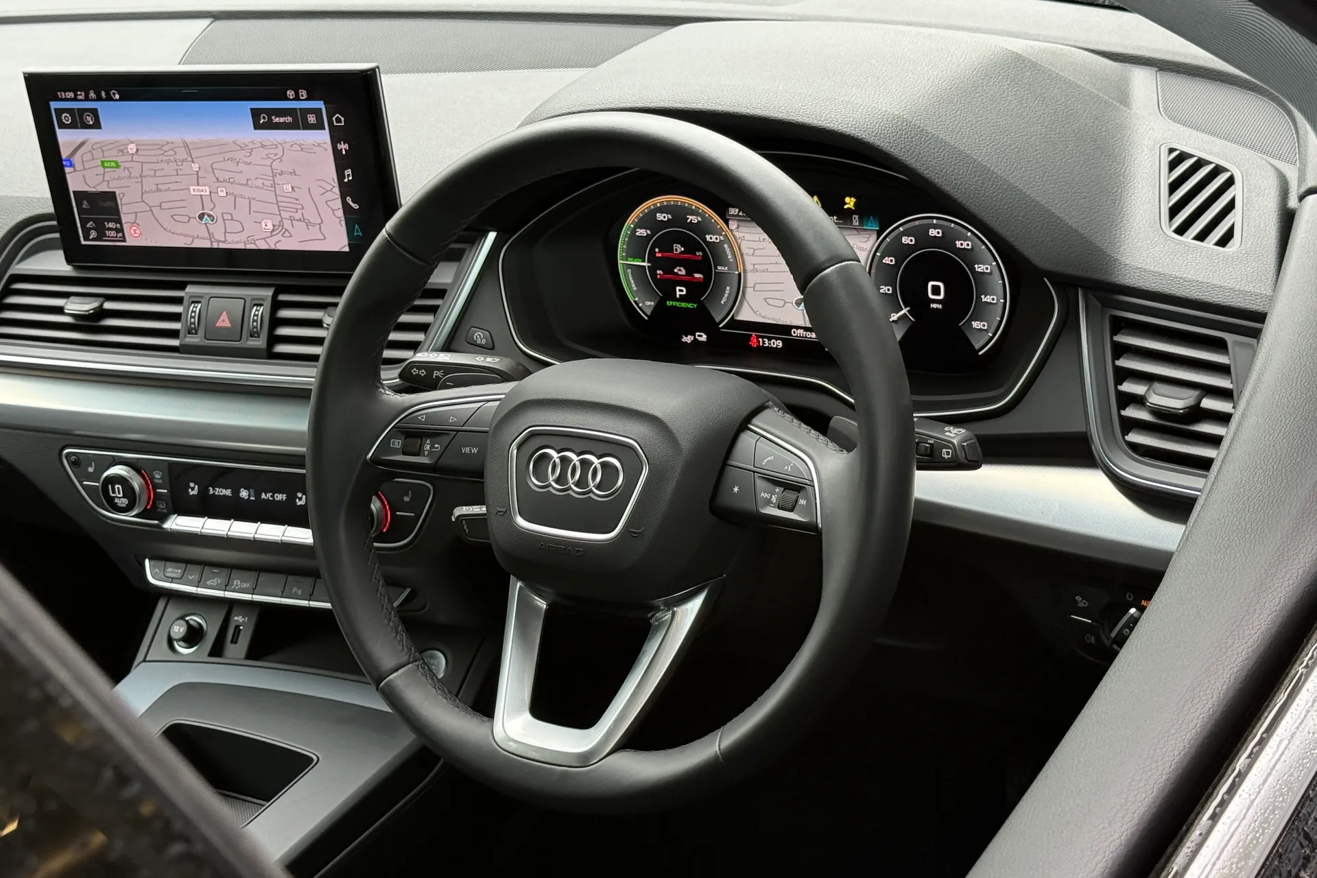 Audi Q5 thumbnail image number 35