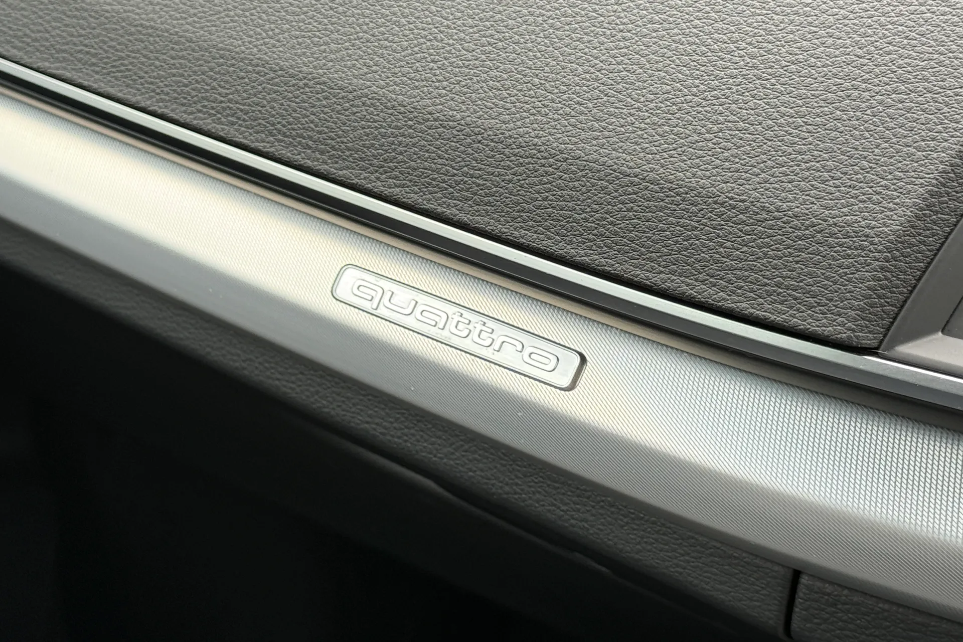 Audi Q5 thumbnail image number 29