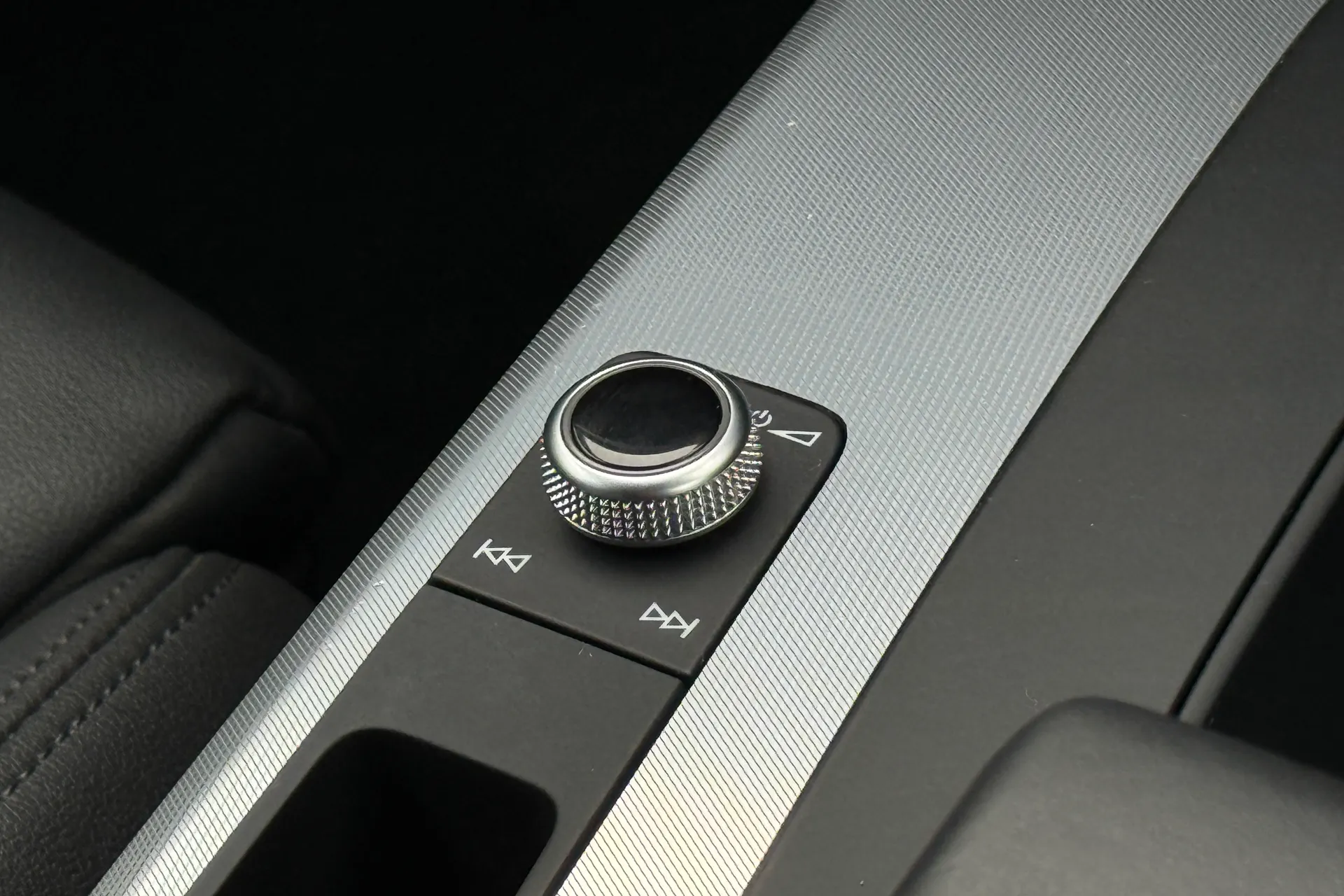 Audi Q5 thumbnail image number 22