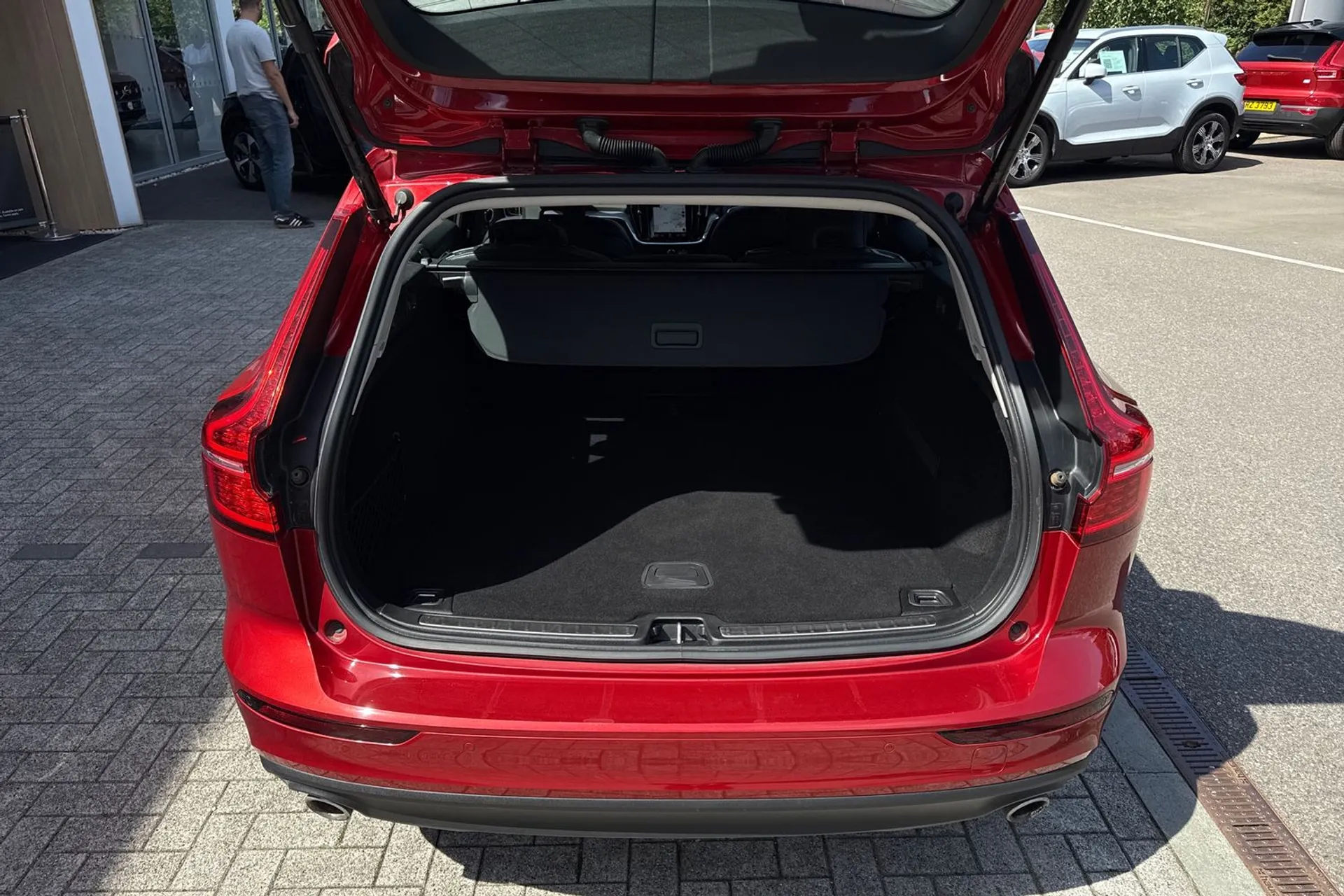 Volvo V60 thumbnail image number 20